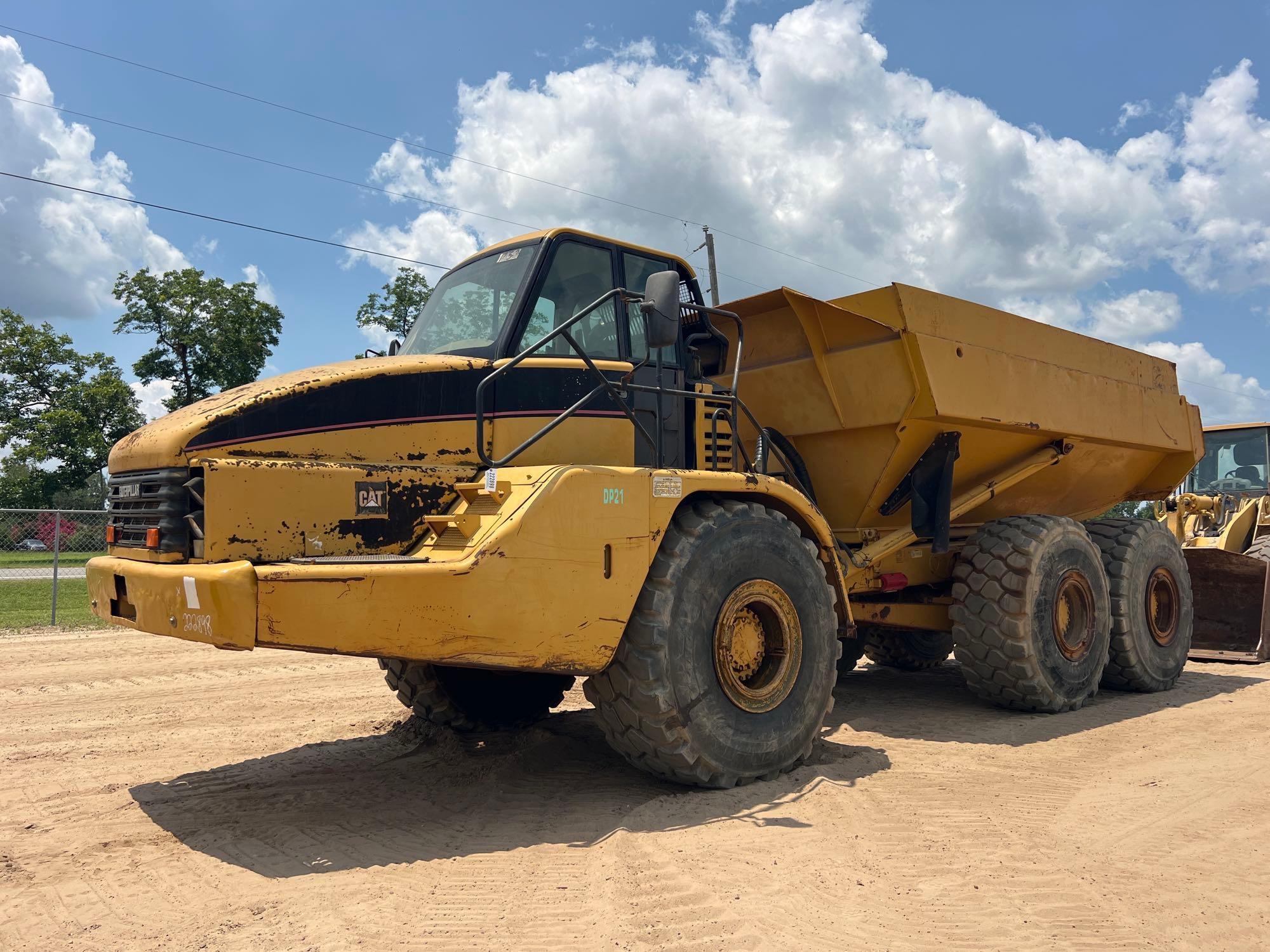 2004 Caterpillar 740