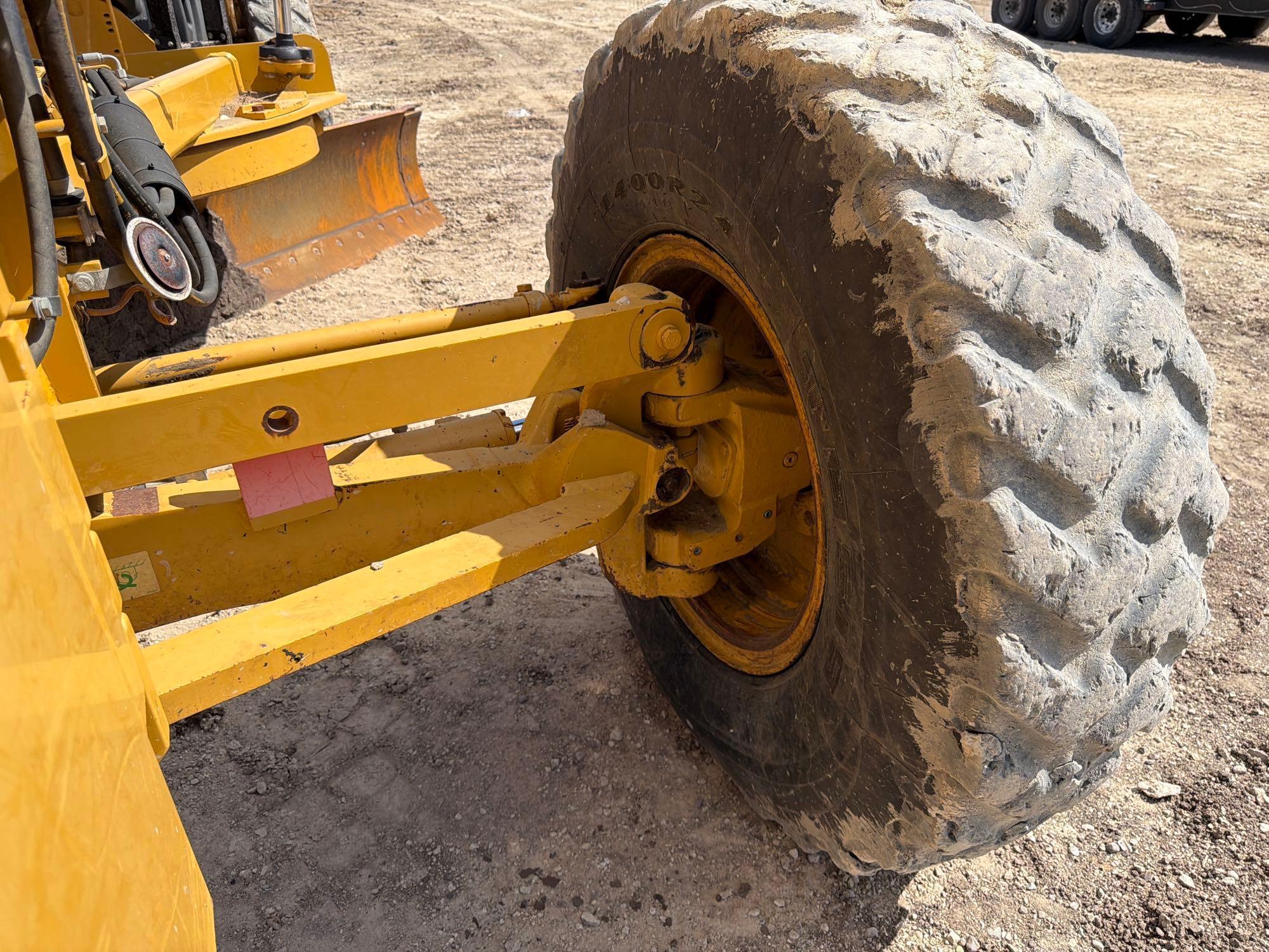 2011 Caterpillar 140M