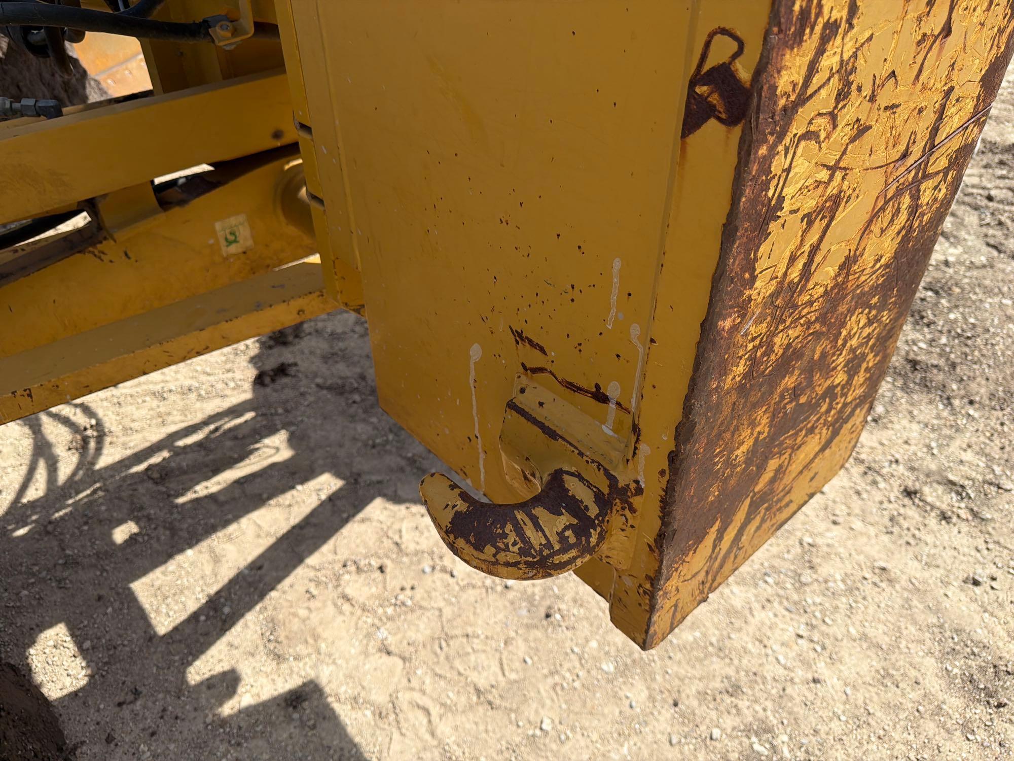 2011 Caterpillar 140M