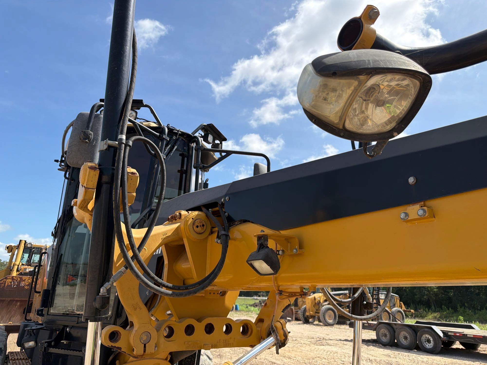 2011 Caterpillar 140M