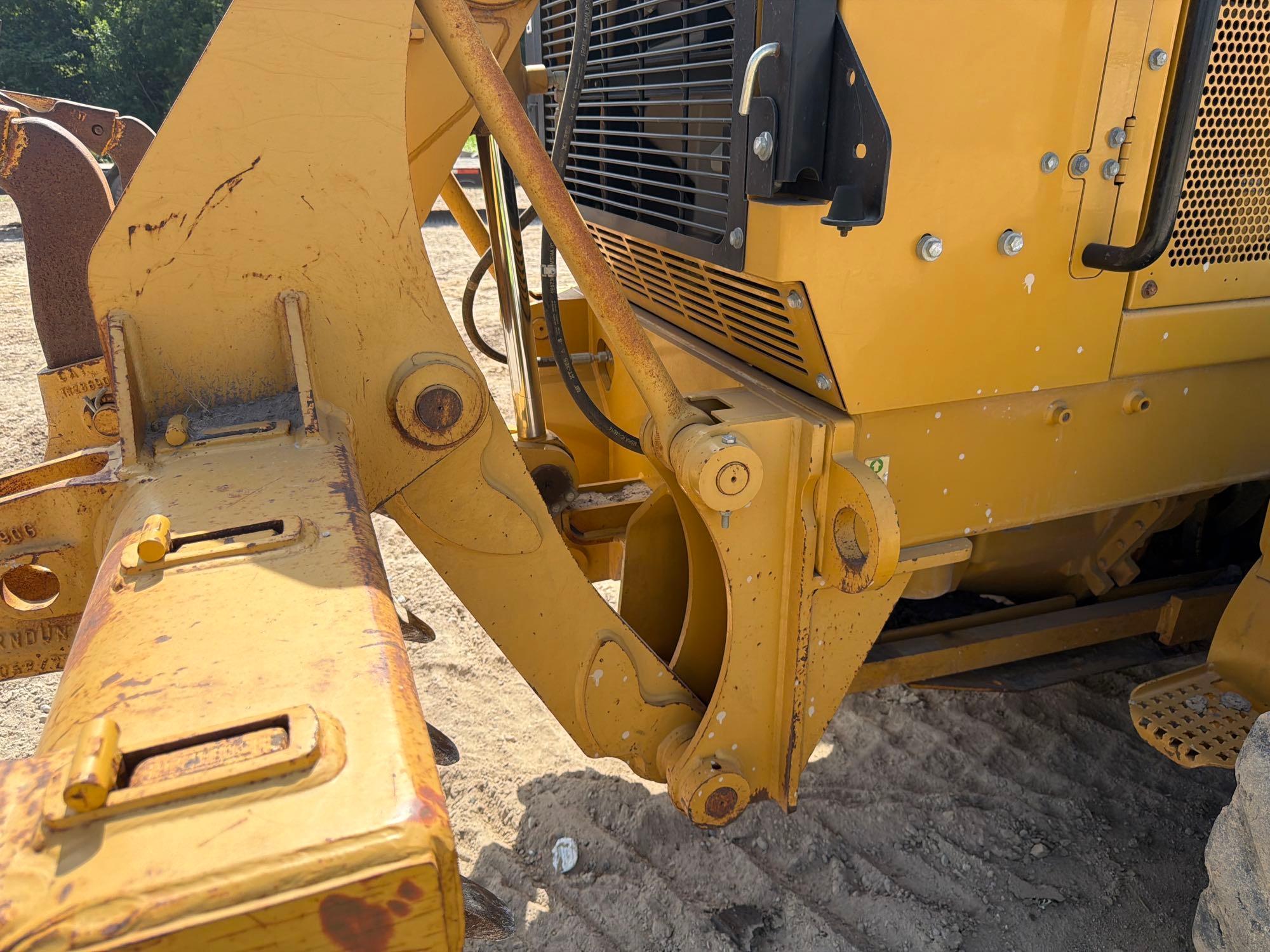 2011 Caterpillar 140M