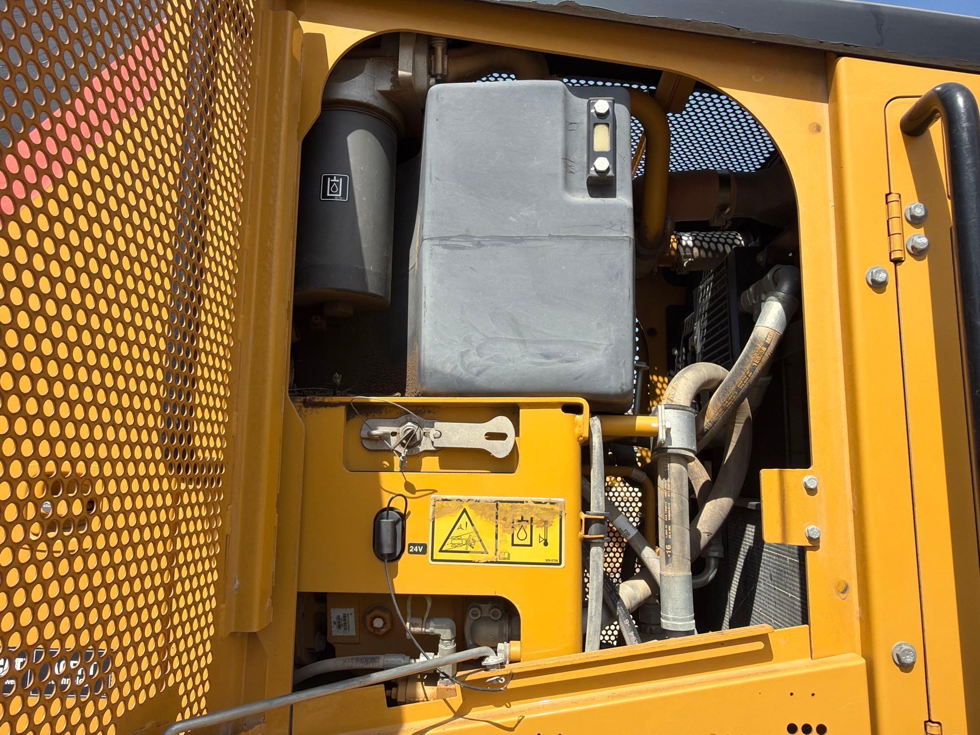 2011 Caterpillar 140M