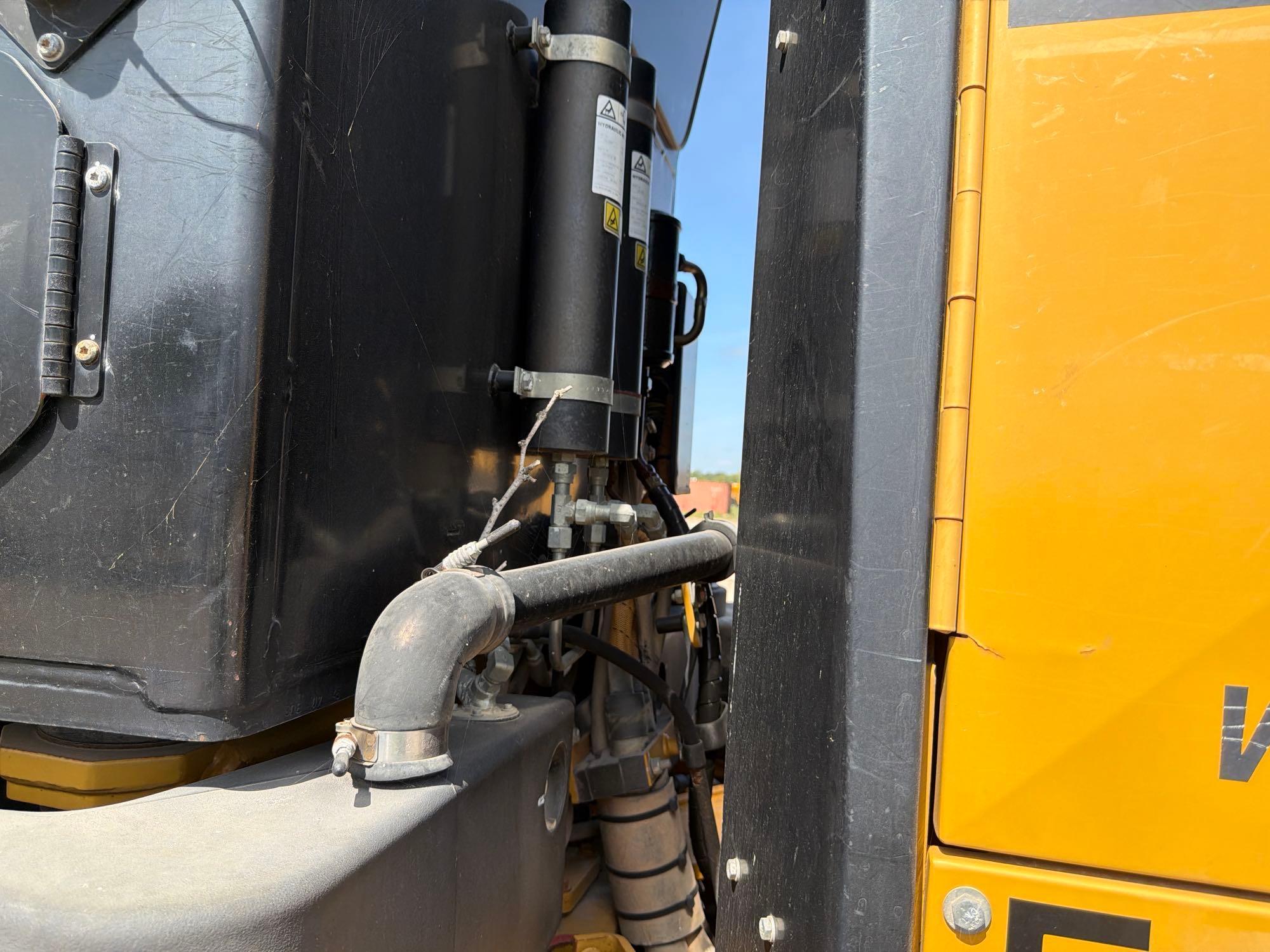 2011 Caterpillar 140M