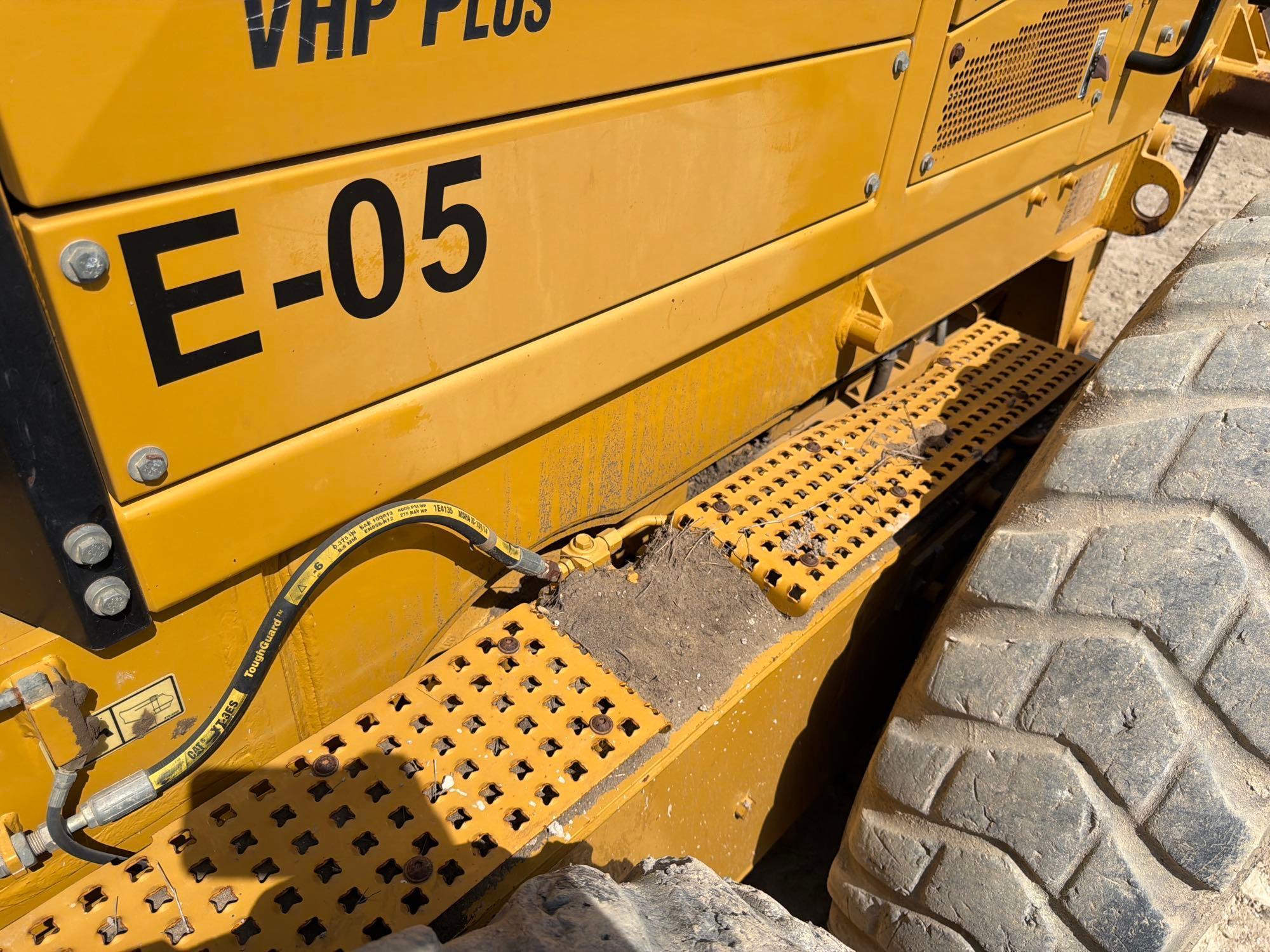 2011 Caterpillar 140M