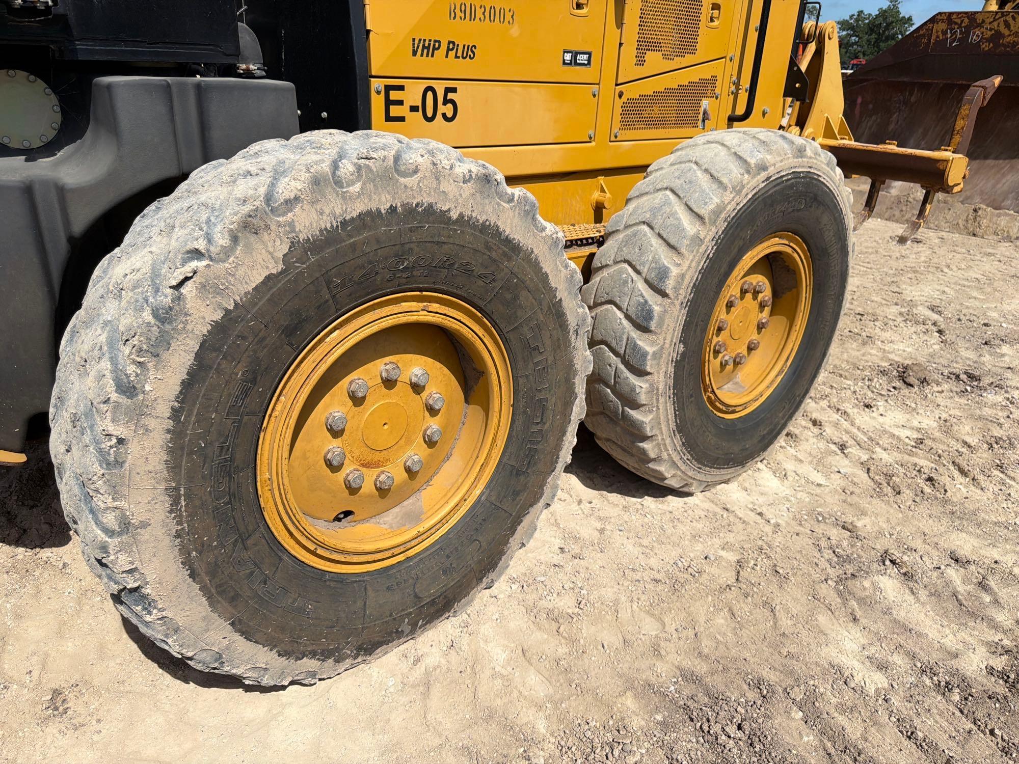 2011 Caterpillar 140M