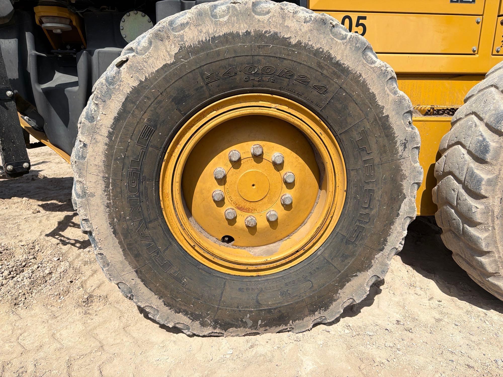 2011 Caterpillar 140M