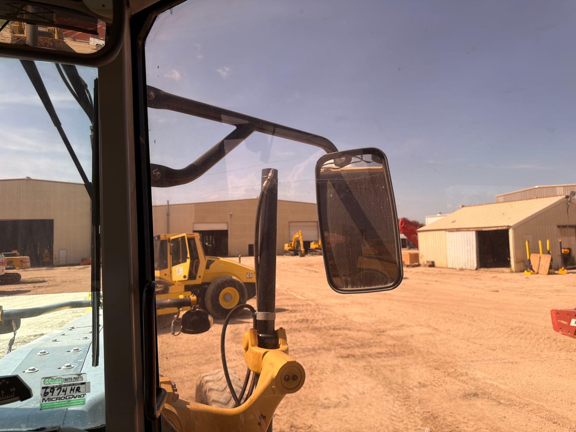2011 Caterpillar 140M