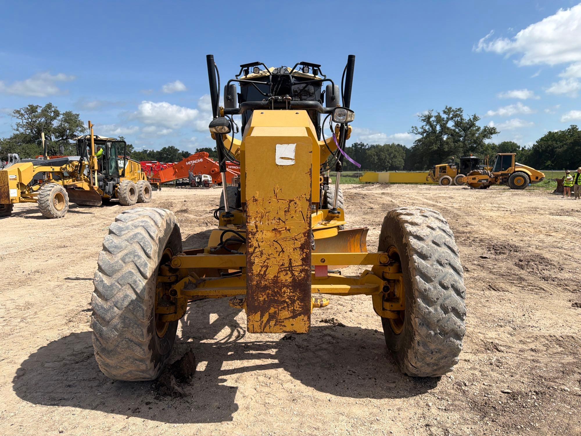 2011 Caterpillar 140M