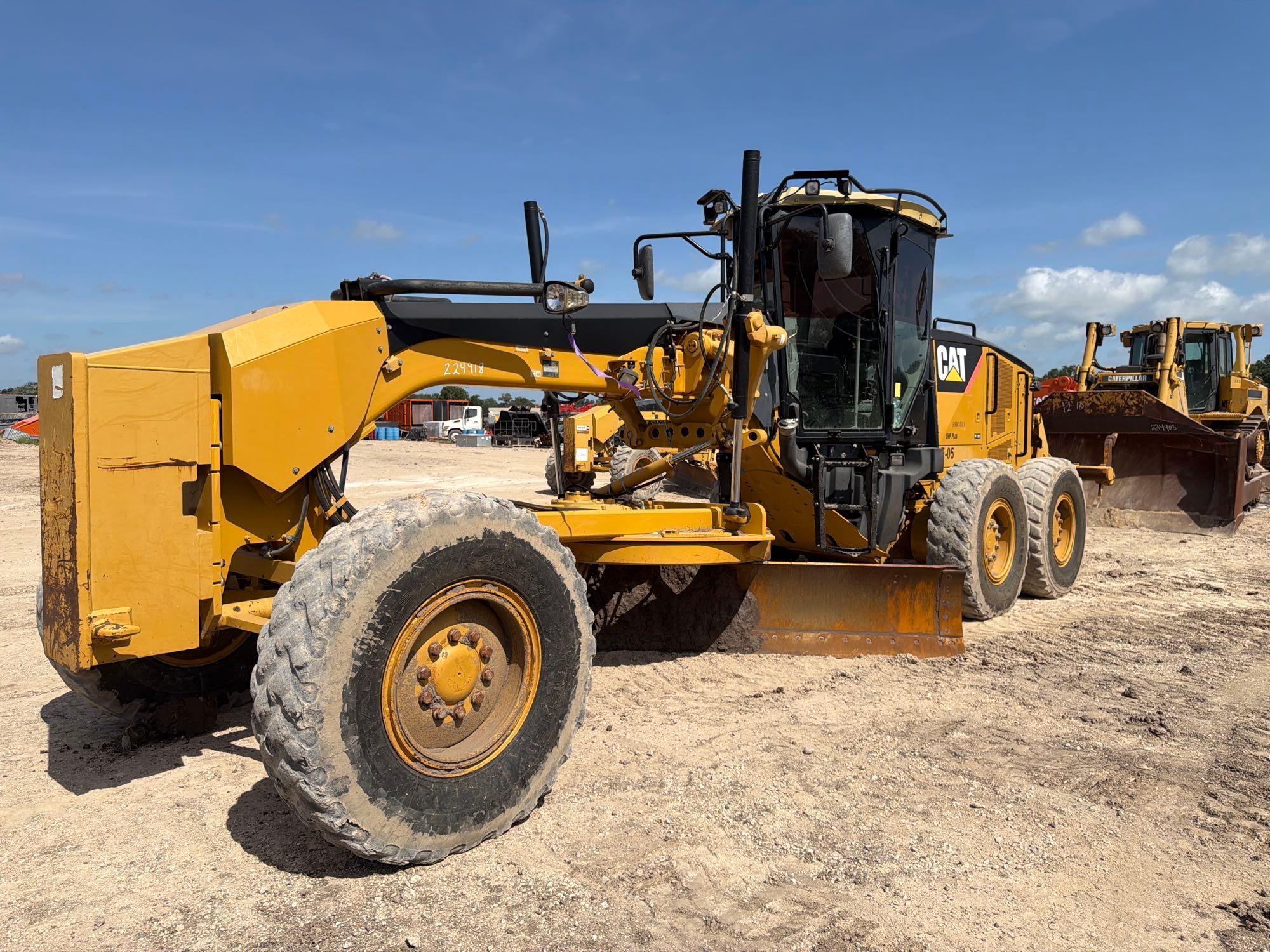 2011 Caterpillar 140M