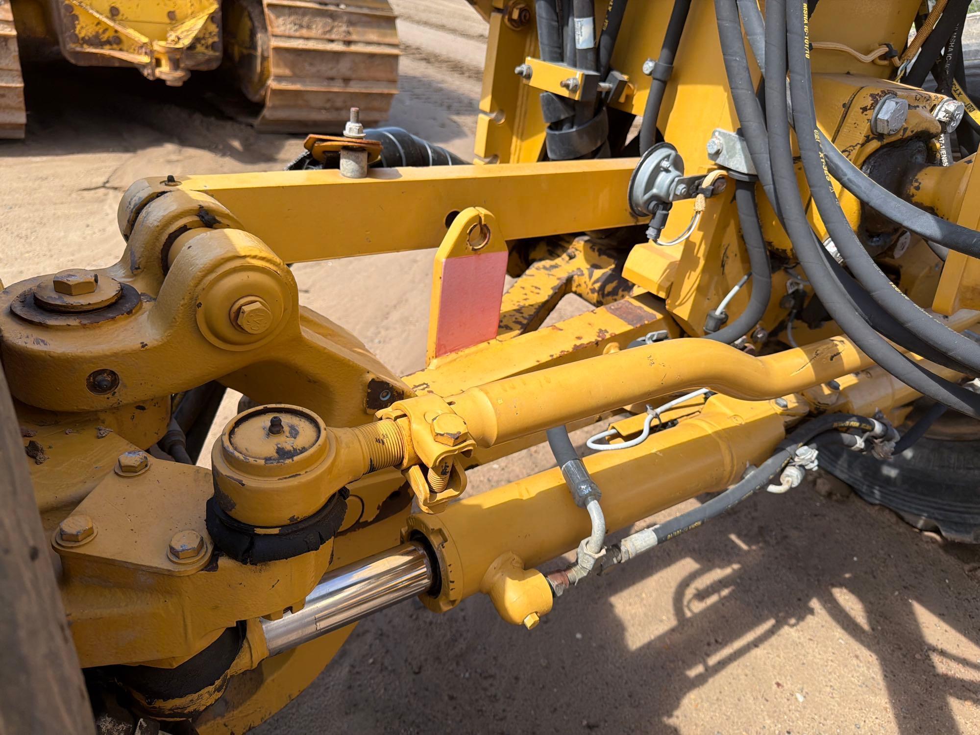 2010 Caterpillar 120M