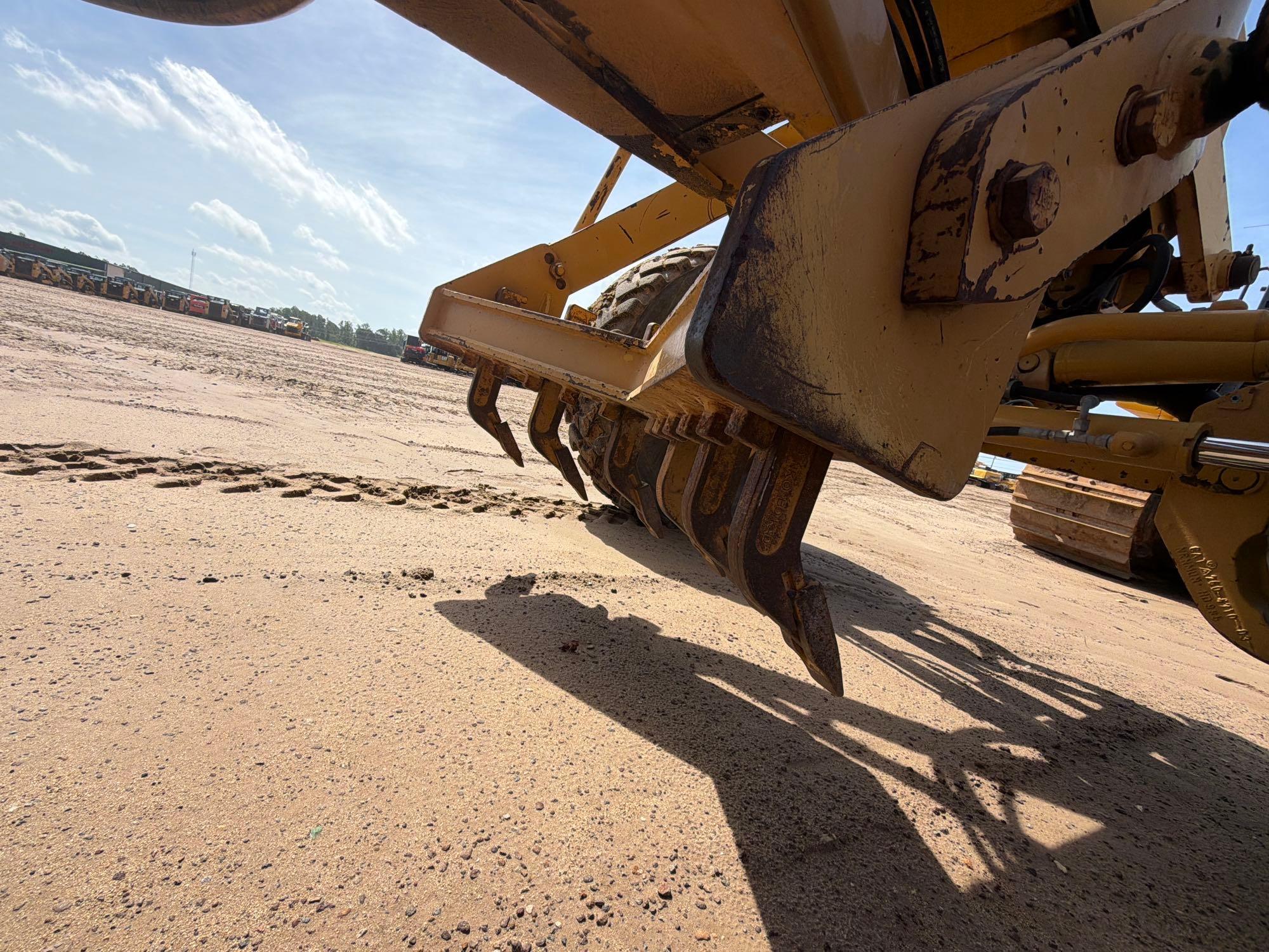 2010 Caterpillar 120M