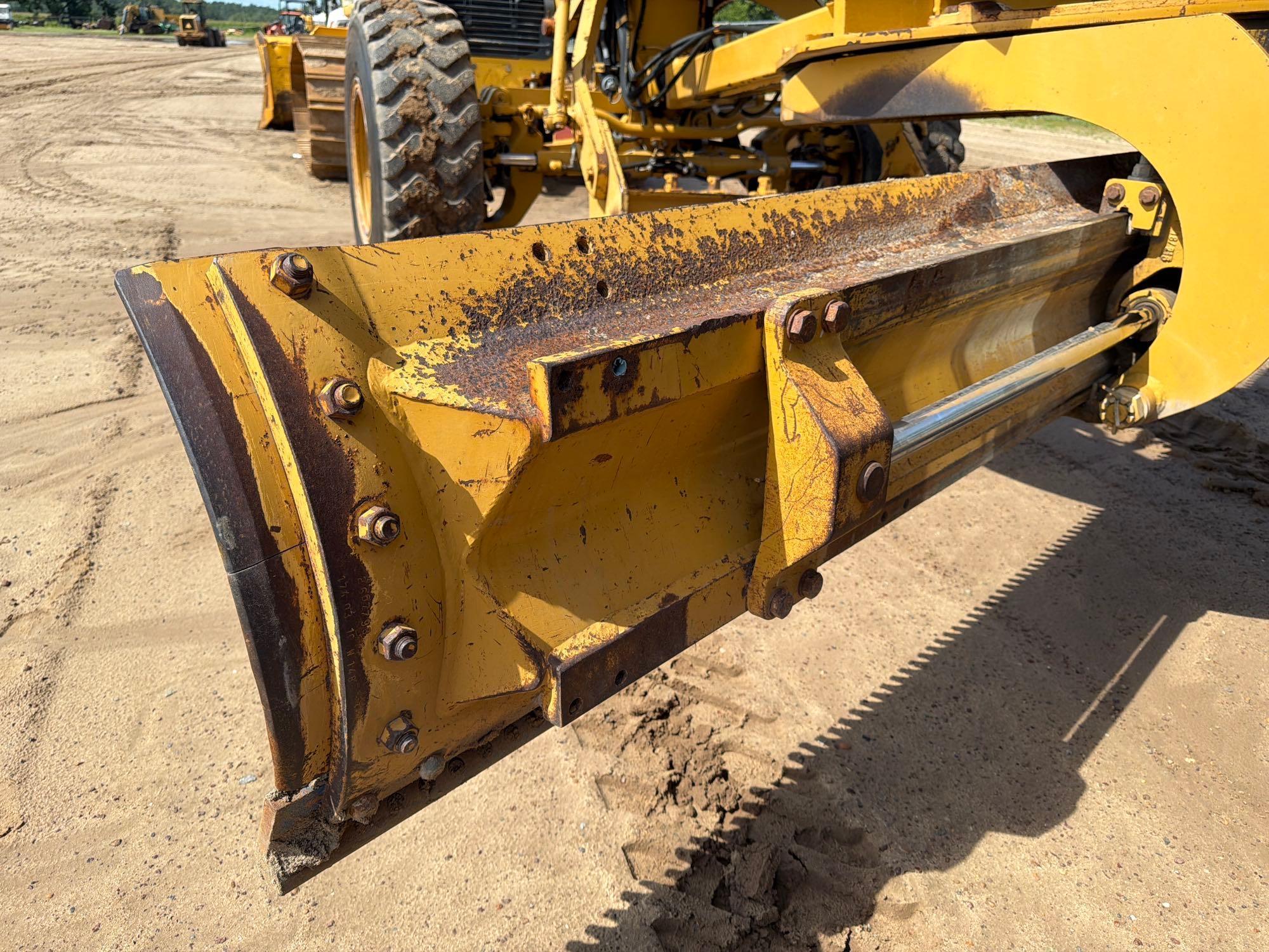 2010 Caterpillar 120M