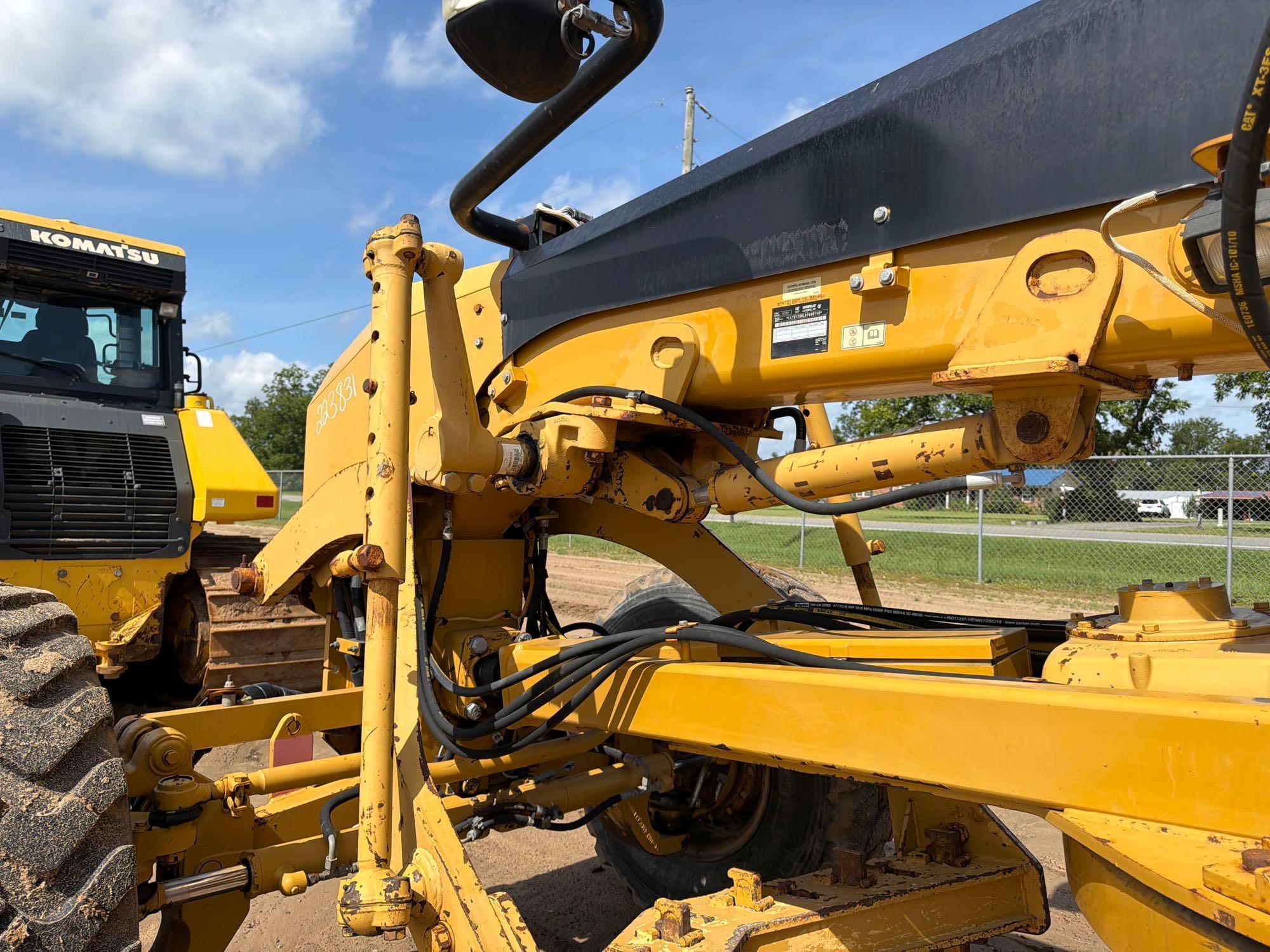 2010 Caterpillar 120M