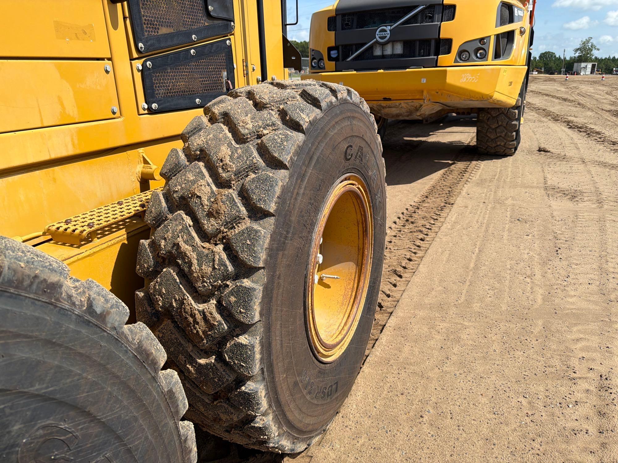 2010 Caterpillar 120M
