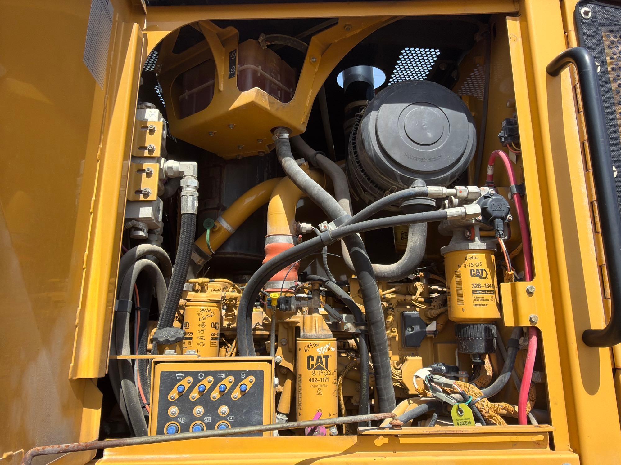 2010 Caterpillar 120M