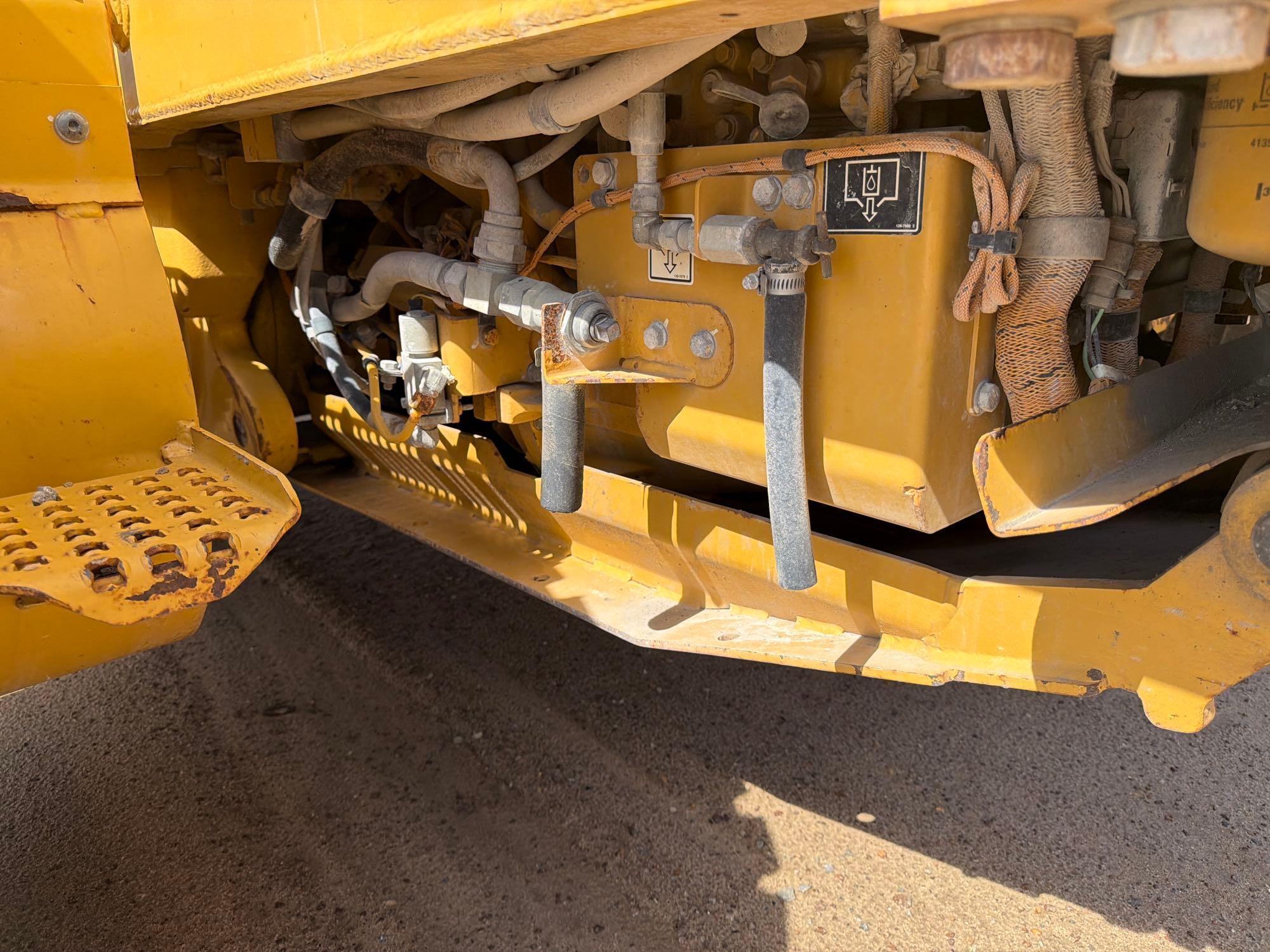 2010 Caterpillar 120M