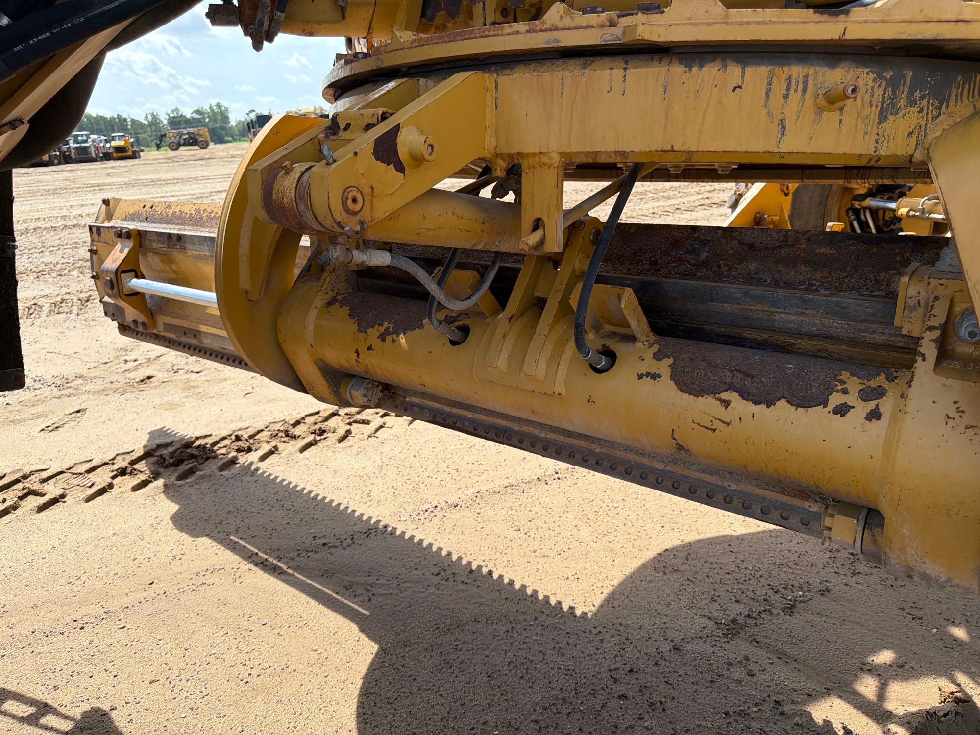 2010 Caterpillar 120M