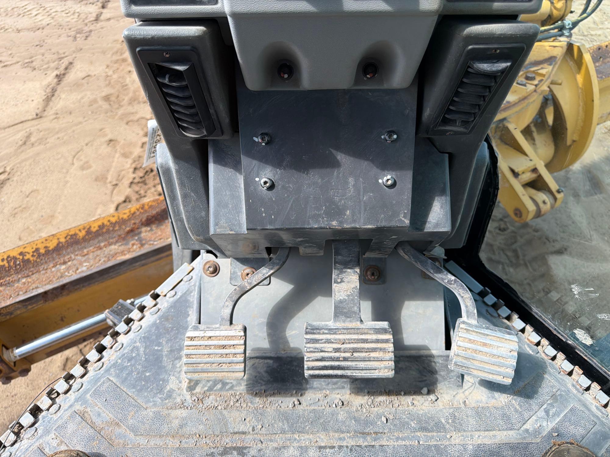 2010 Caterpillar 120M
