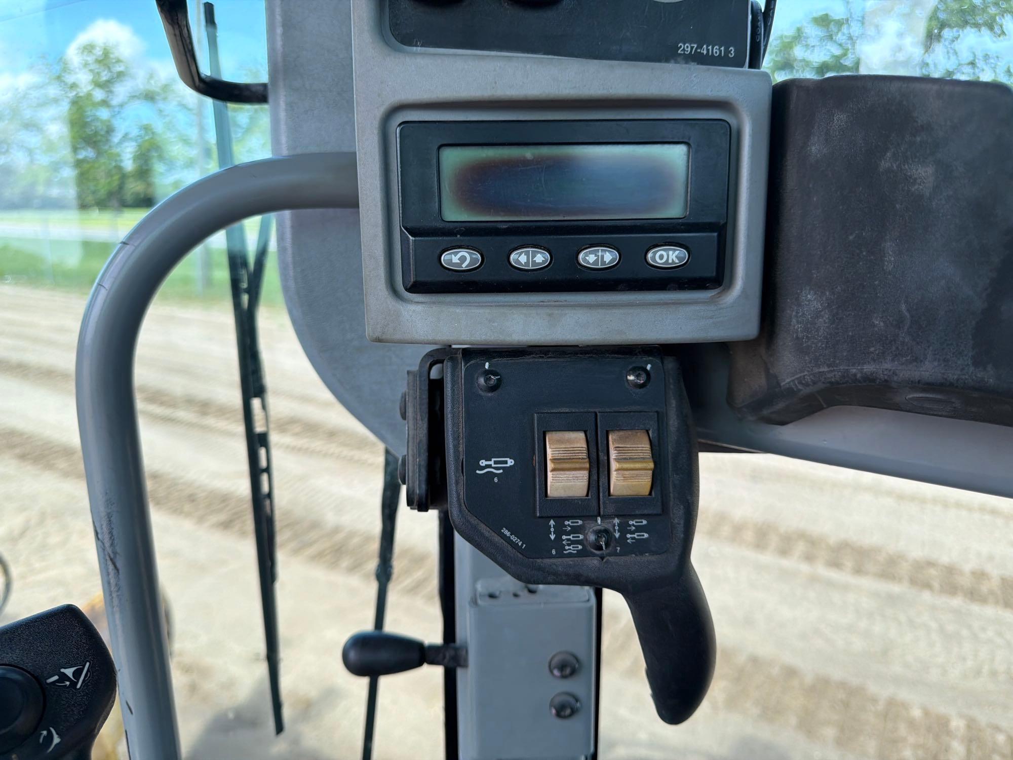 2010 Caterpillar 120M