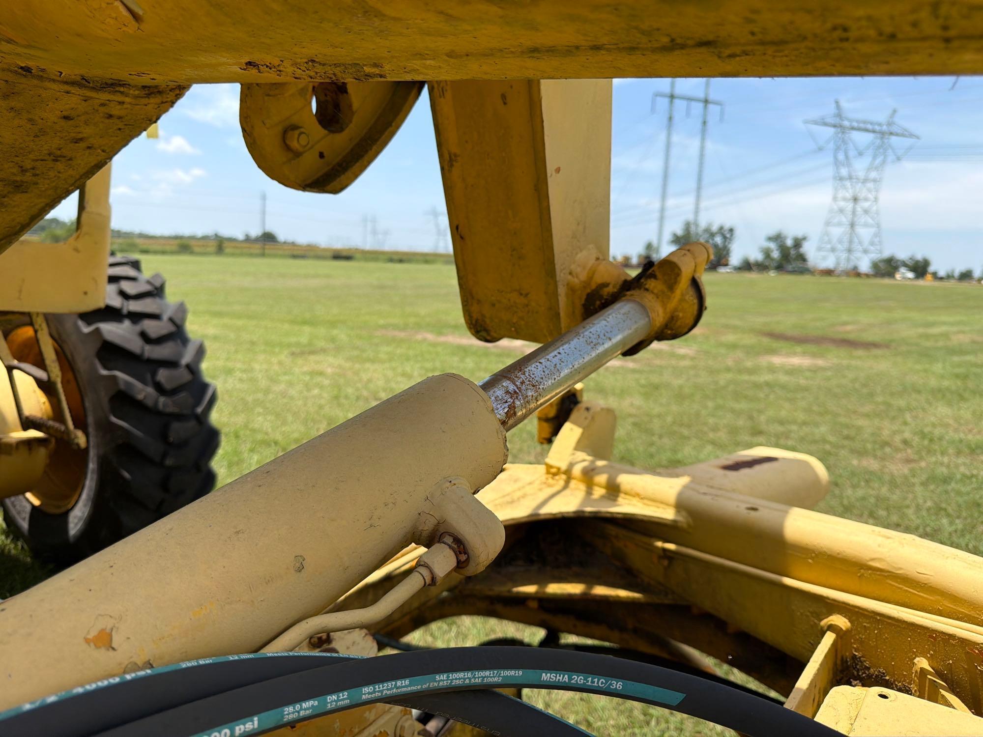 John Deere 570A