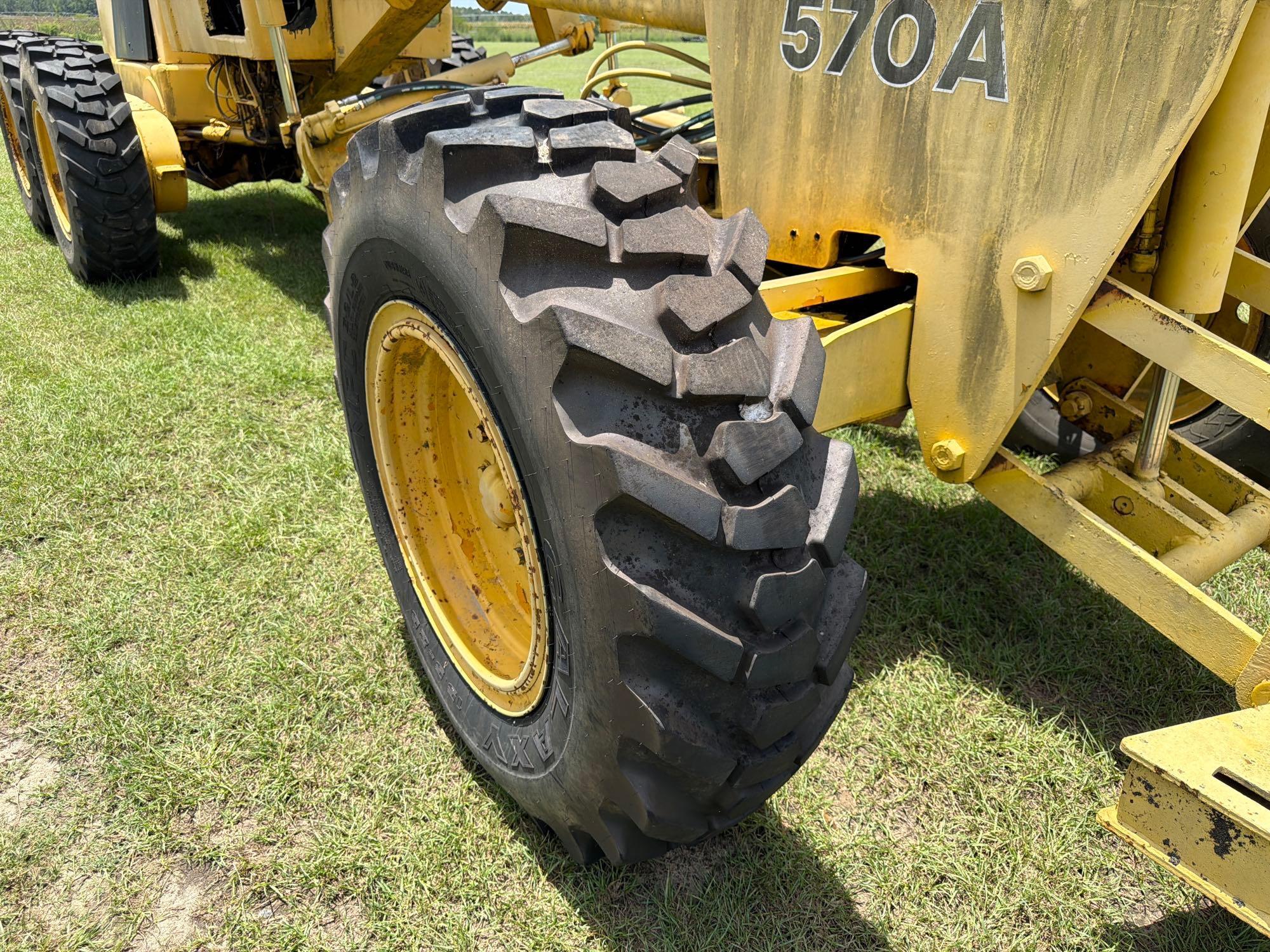 John Deere 570A