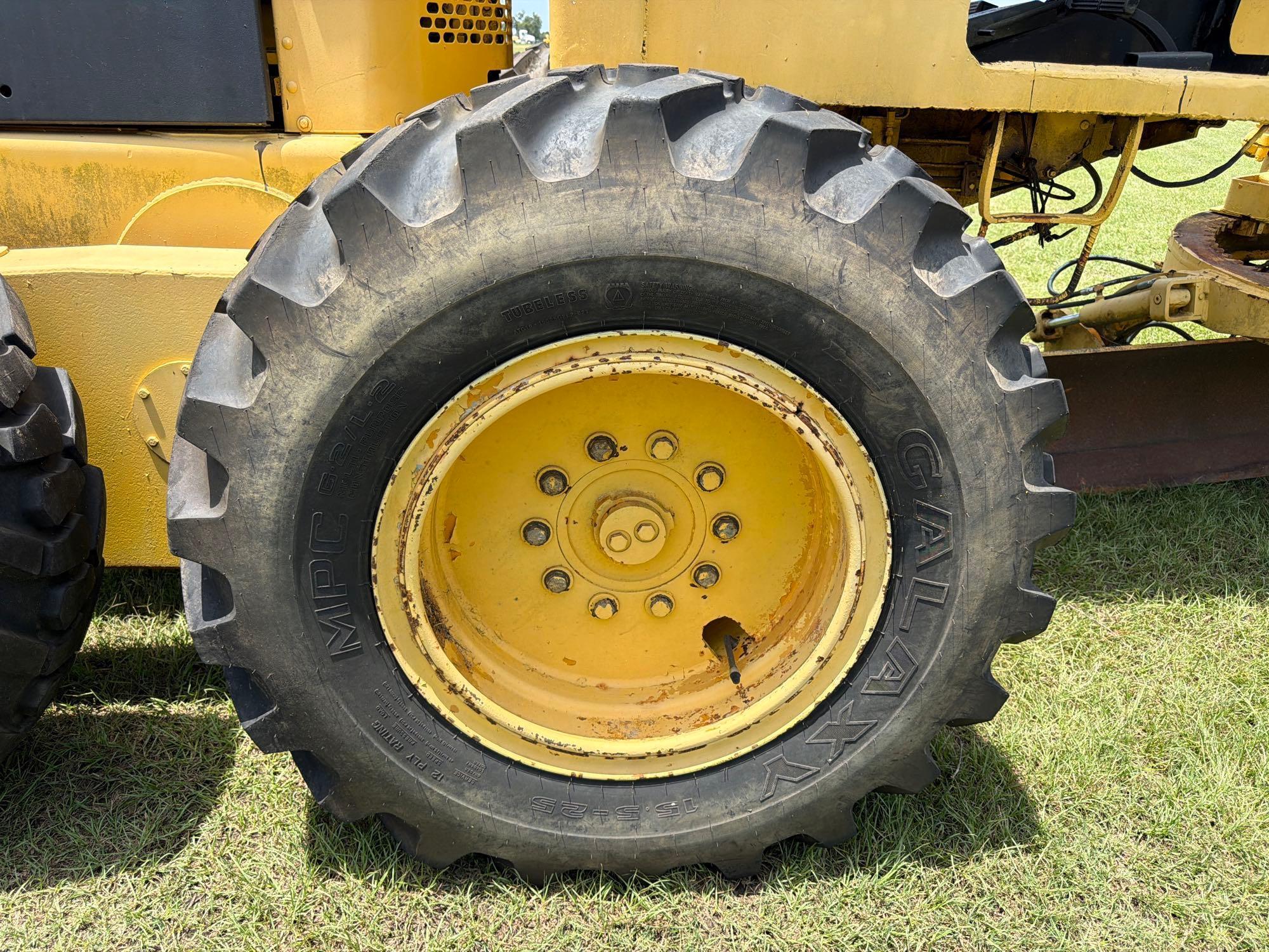 John Deere 570A