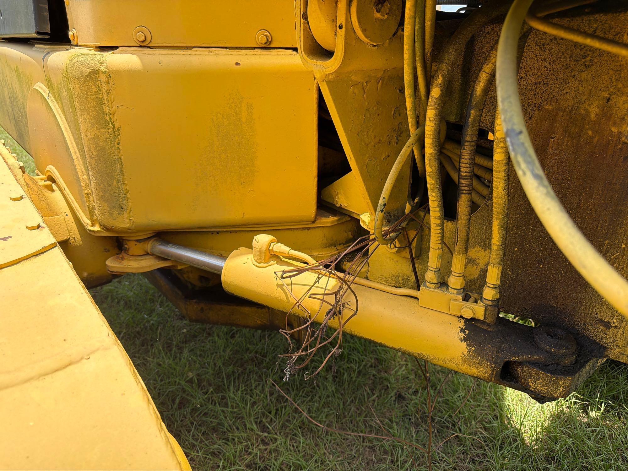 John Deere 570A