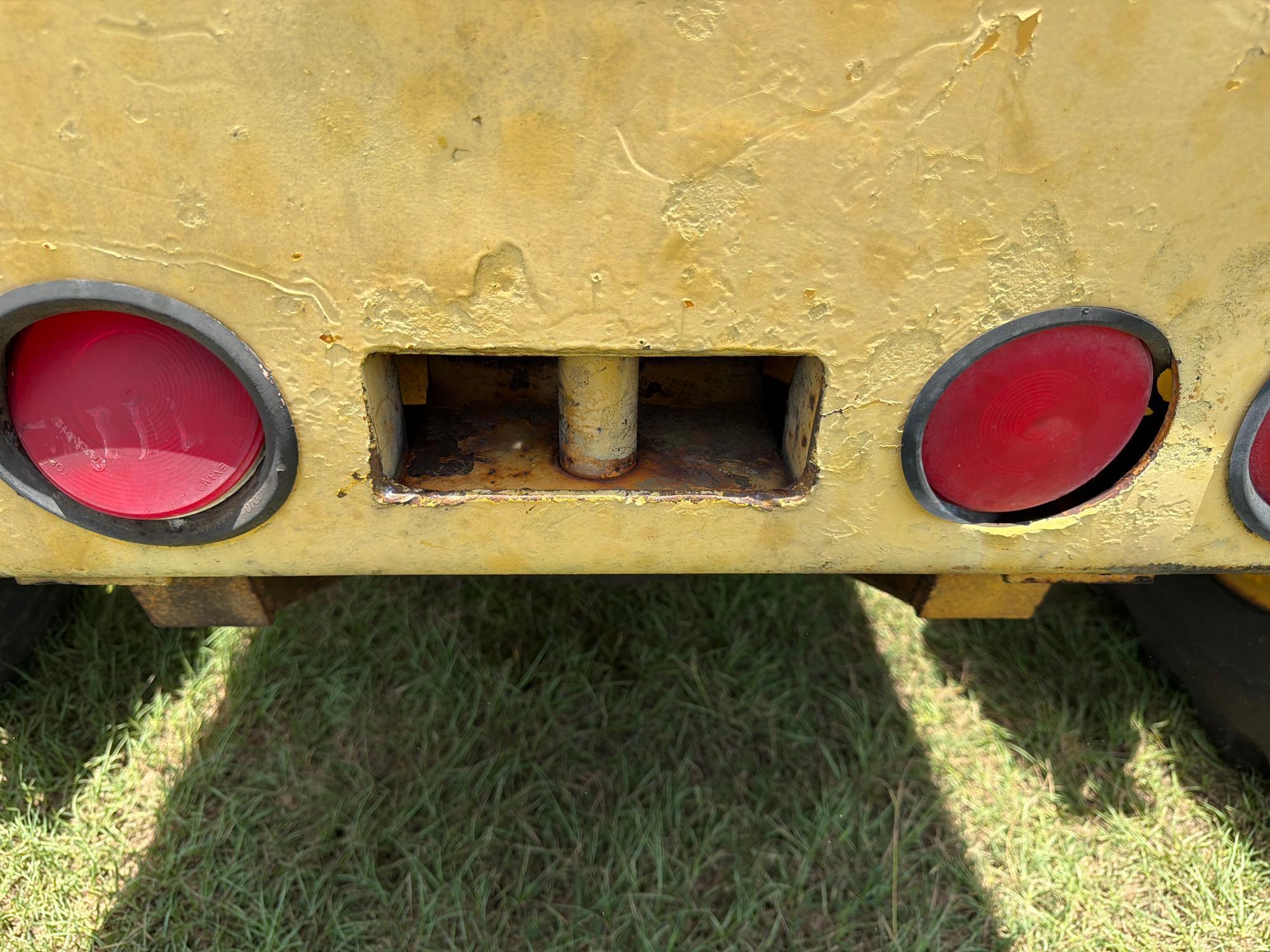 John Deere 570A