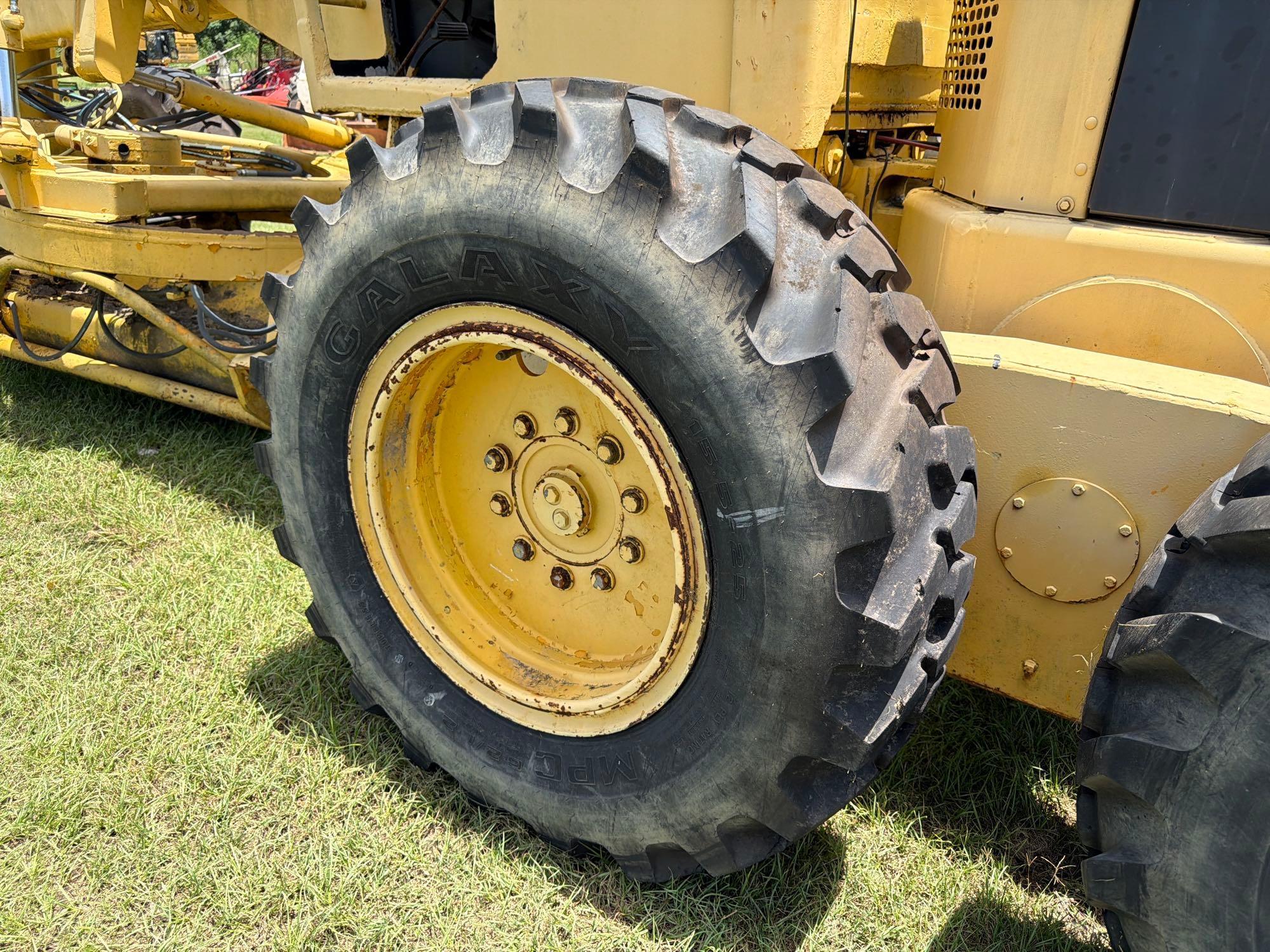 John Deere 570A
