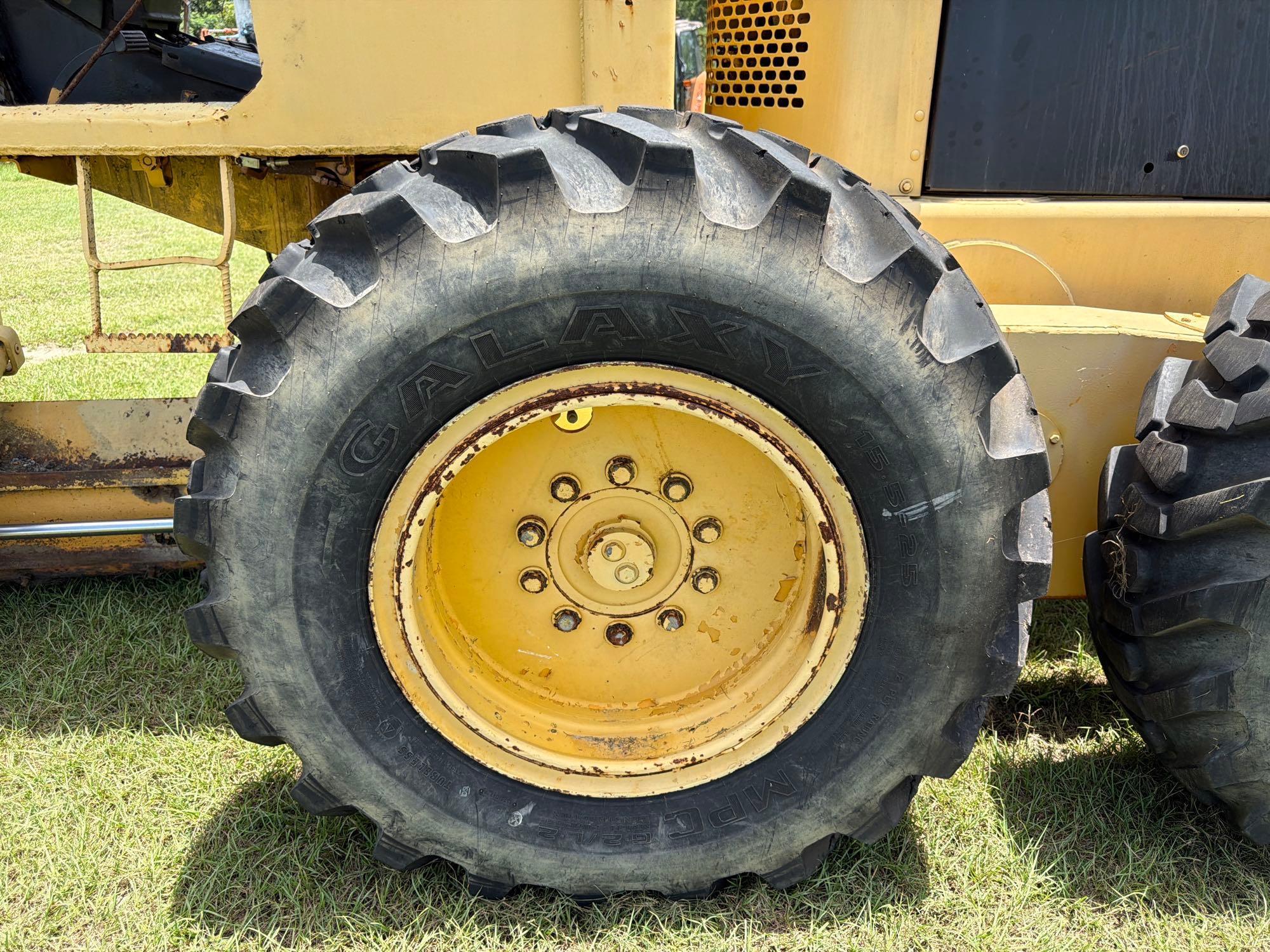 John Deere 570A