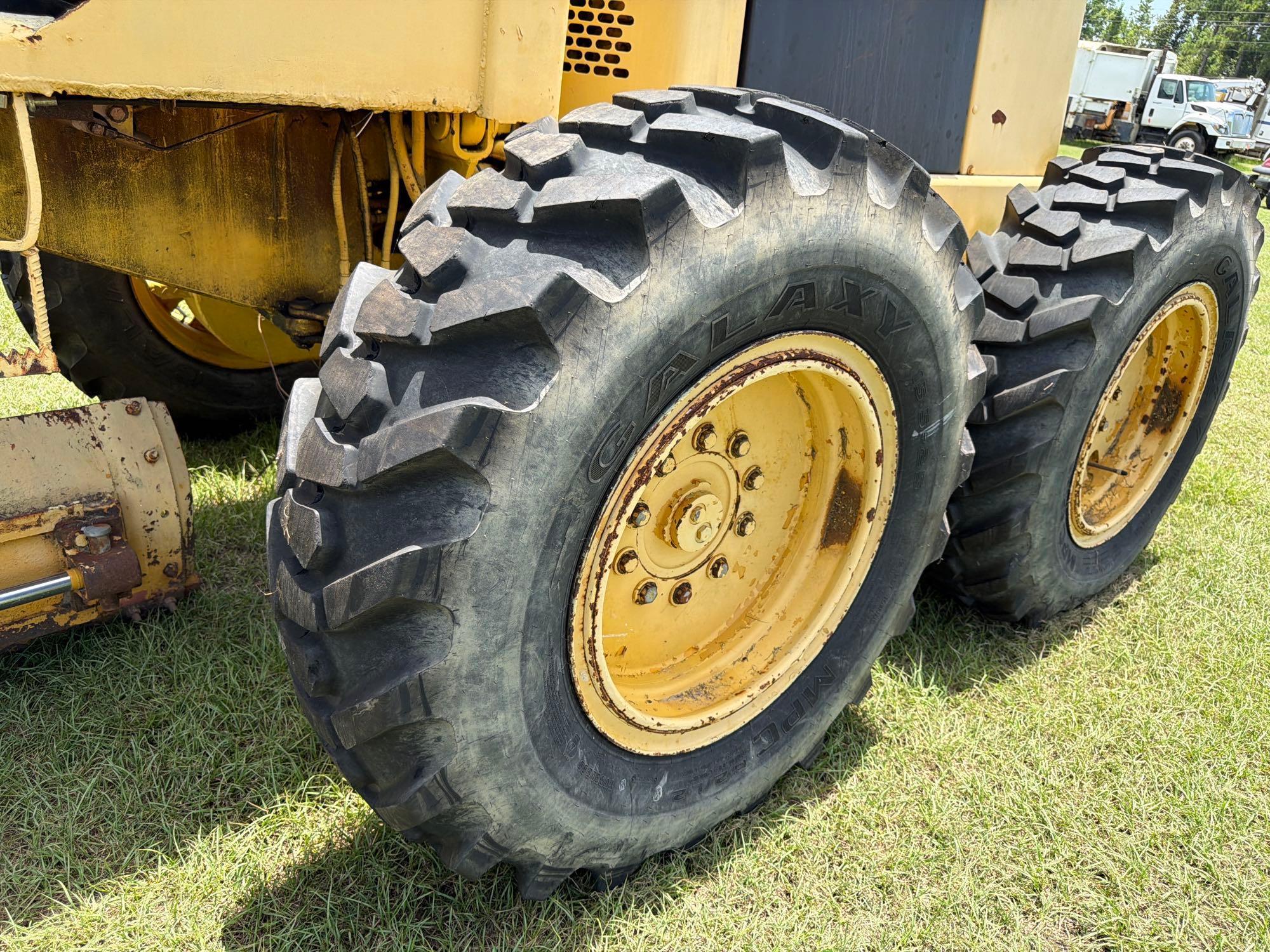 John Deere 570A