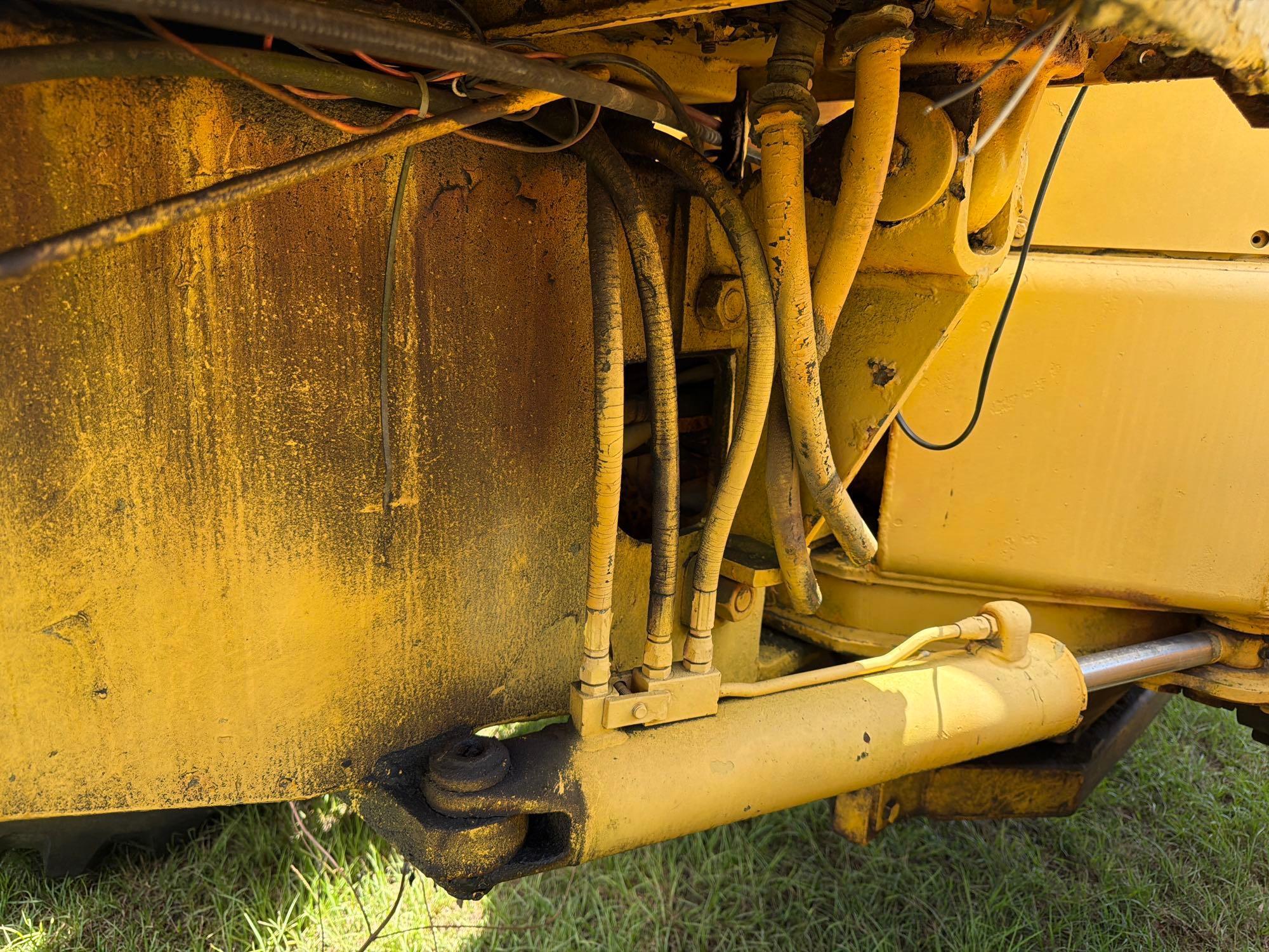 John Deere 570A