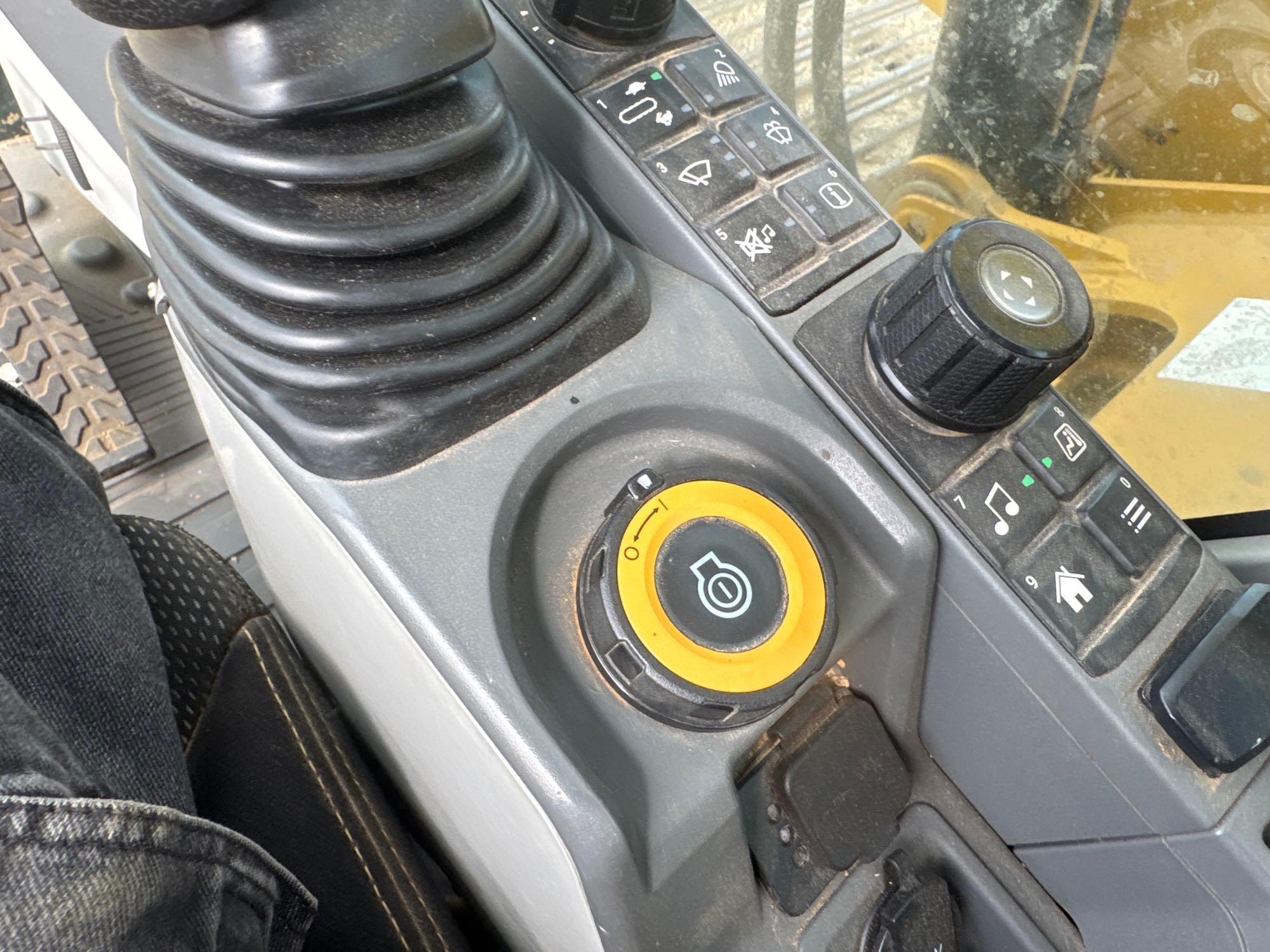 2019 Caterpillar 336
