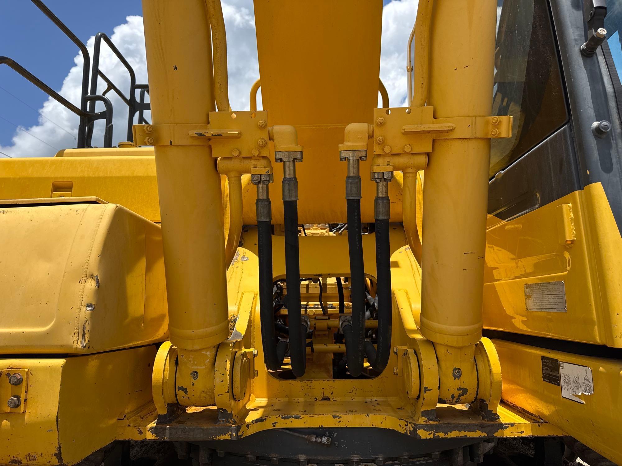 2016 Komatsu PC360LC