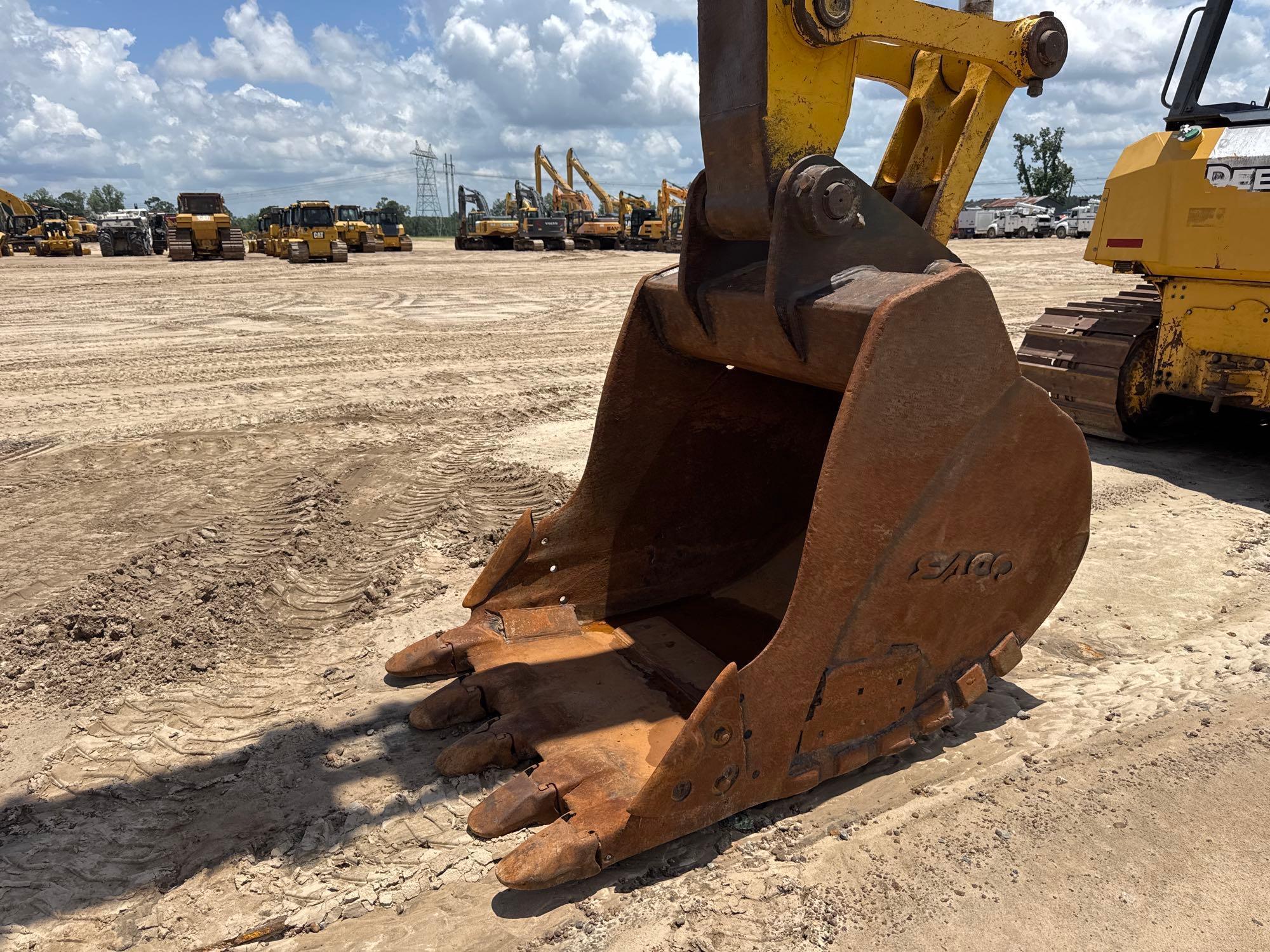2016 Komatsu PC360LC