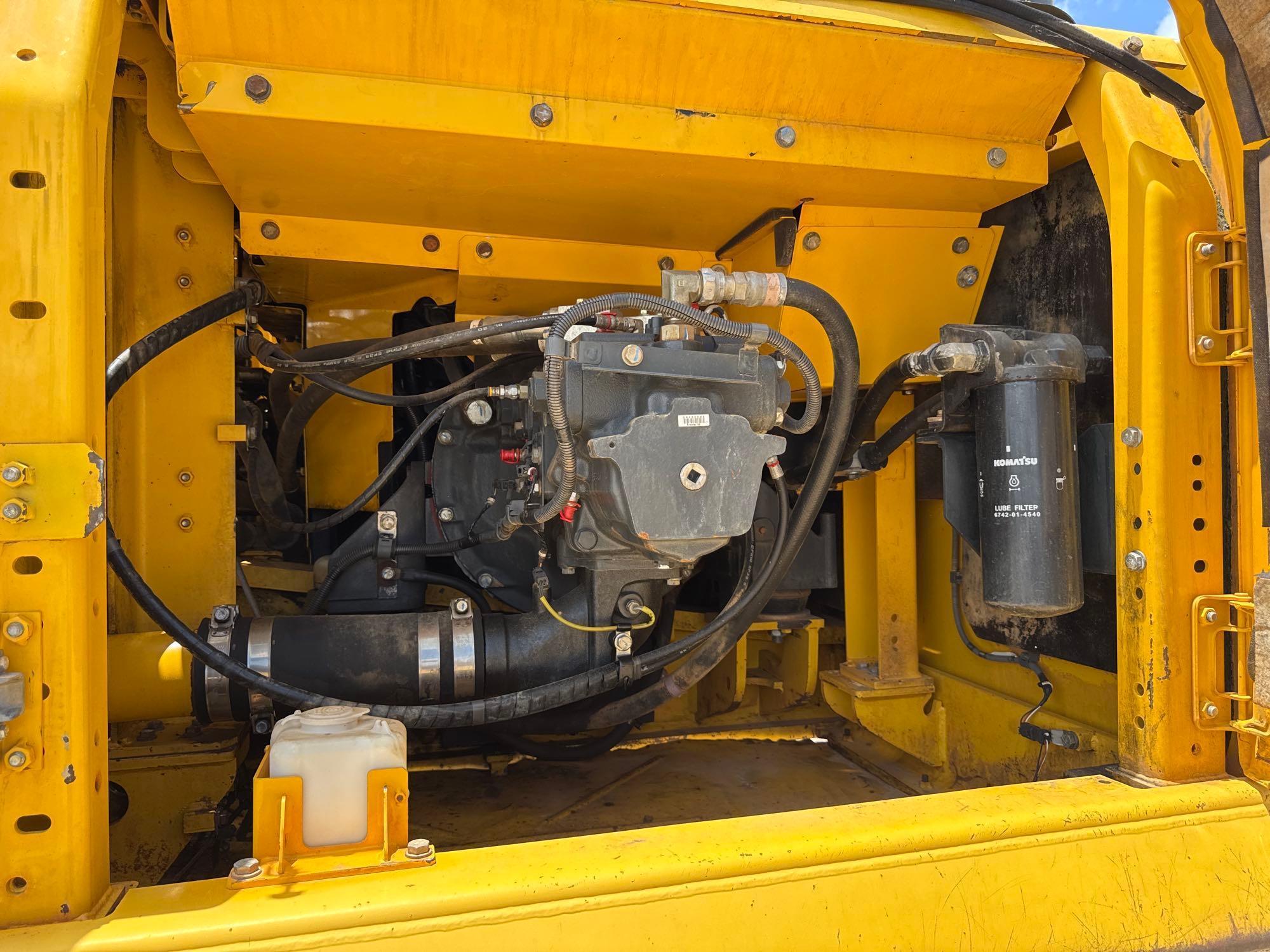 2016 Komatsu PC360LC