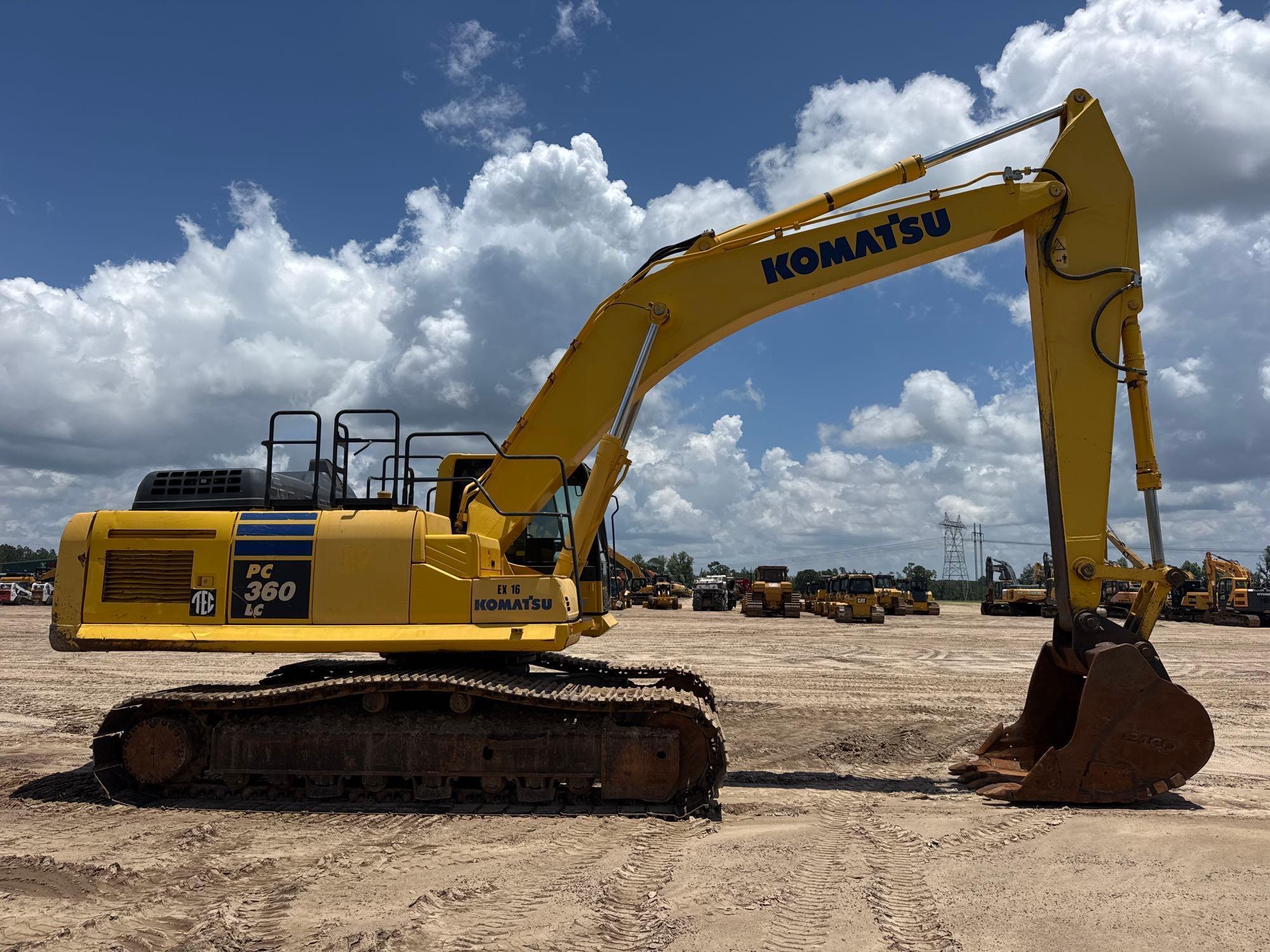 2016 Komatsu PC360LC
