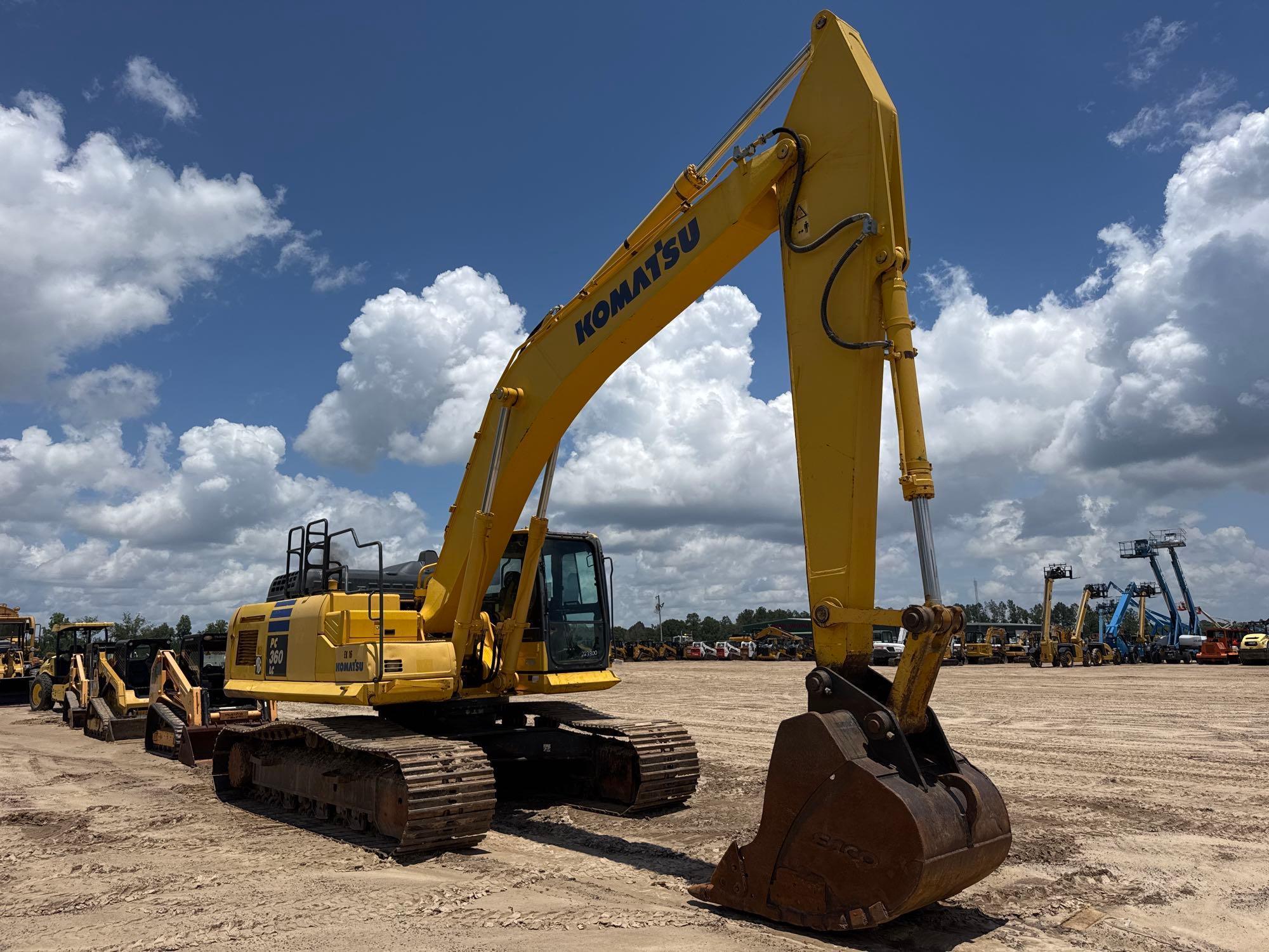 2016 Komatsu PC360LC
