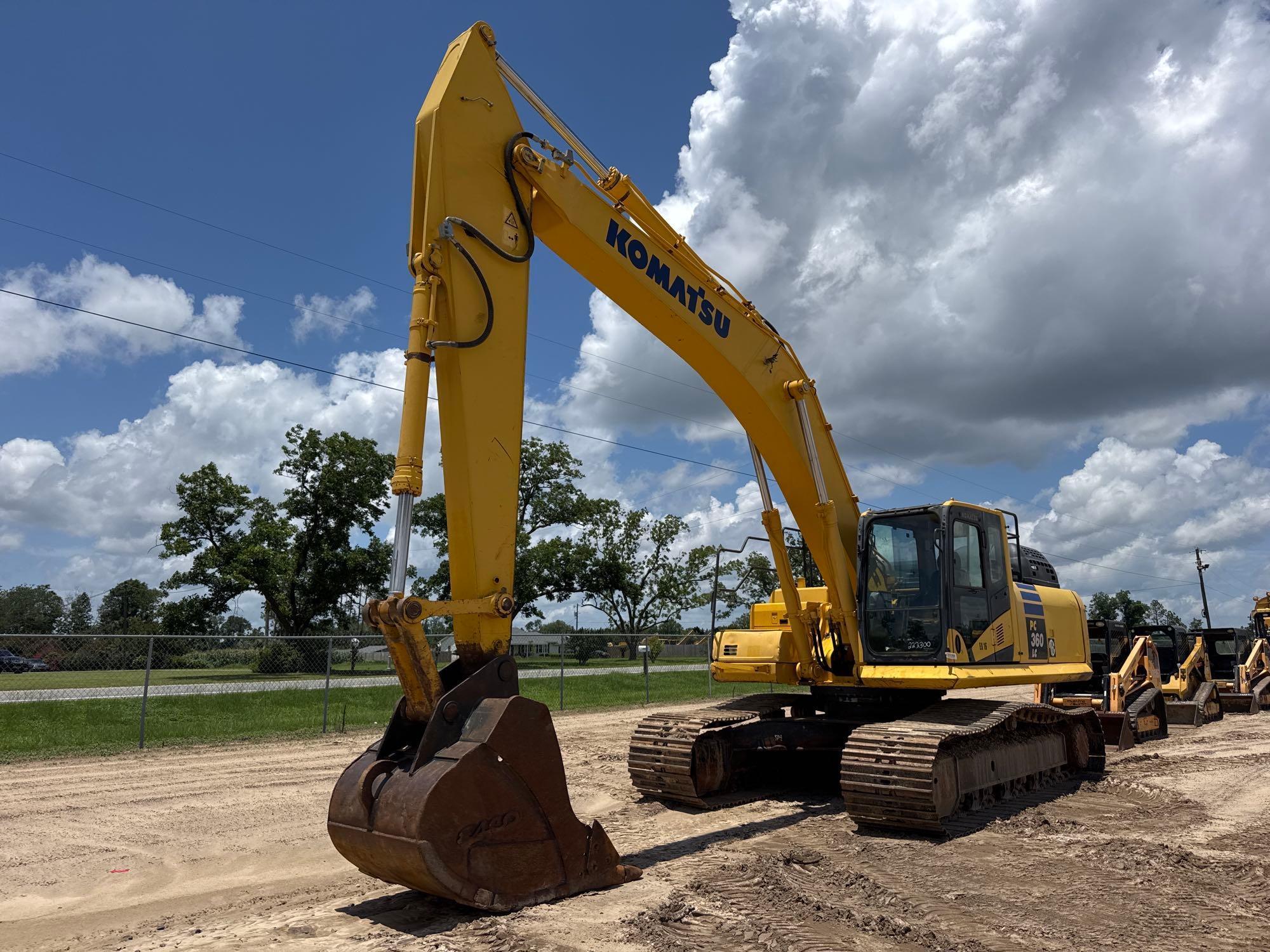 2016 Komatsu PC360LC