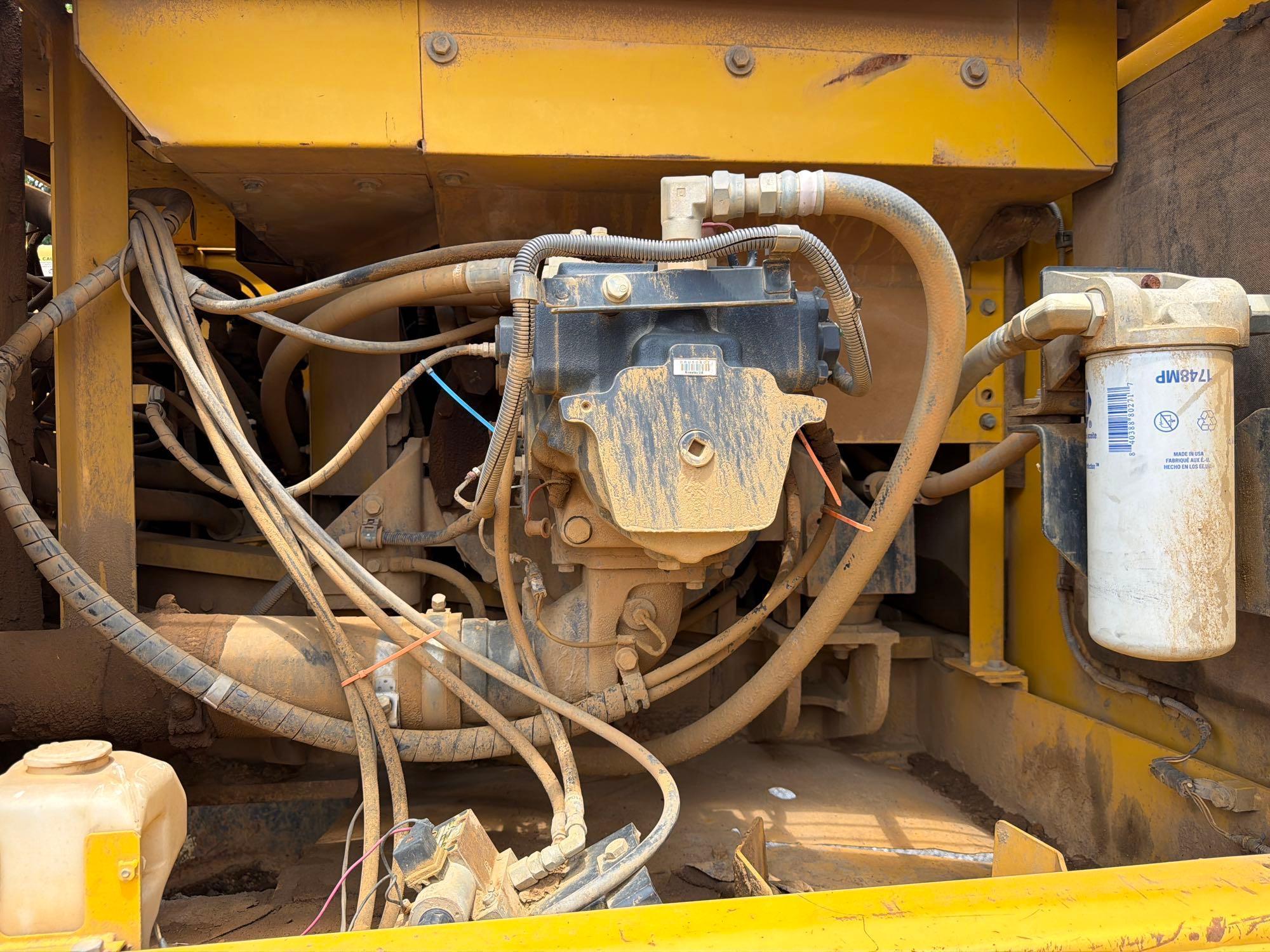 2014 Komatsu PC360LC-10