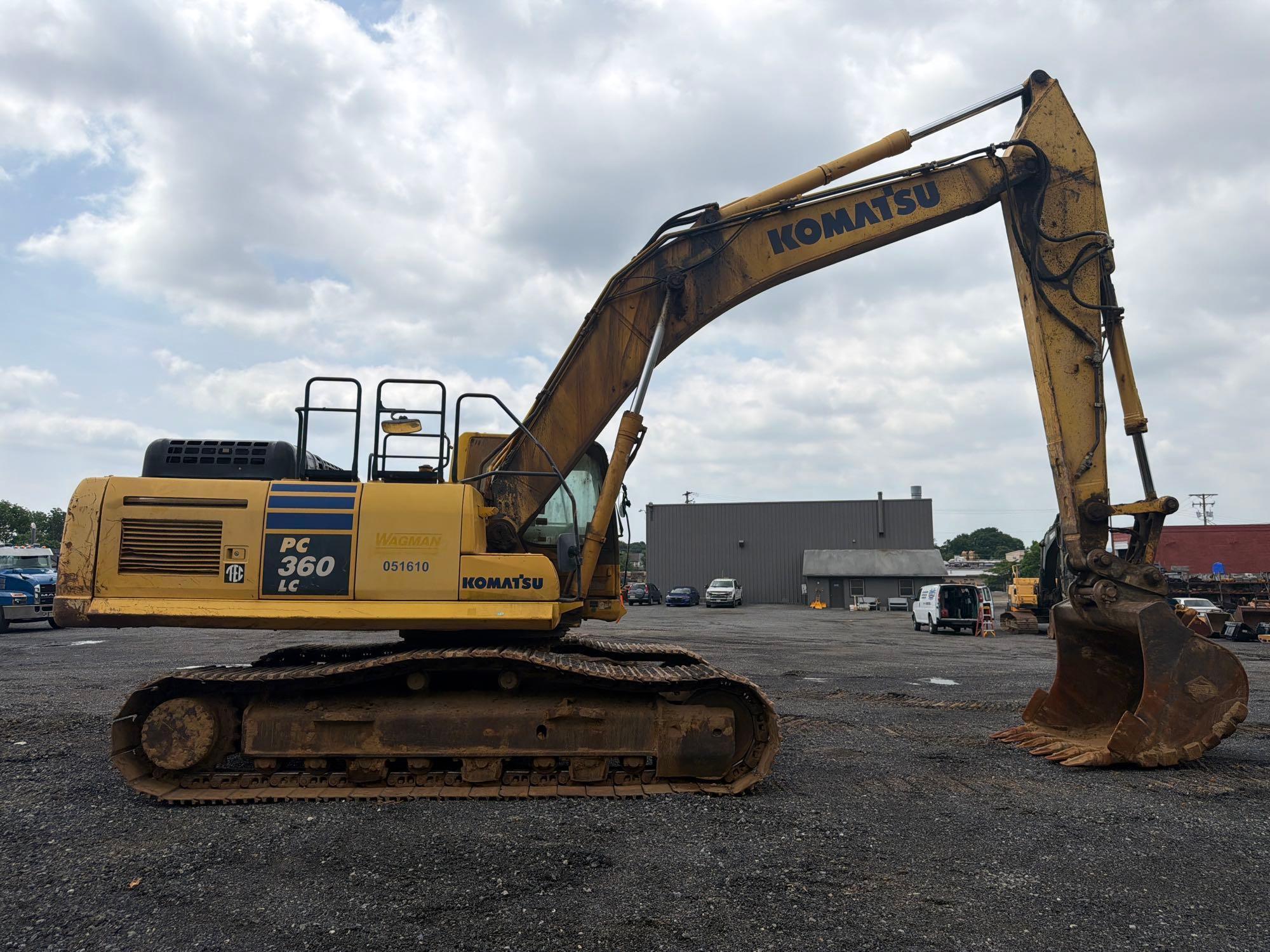 2014 Komatsu PC360LC-10