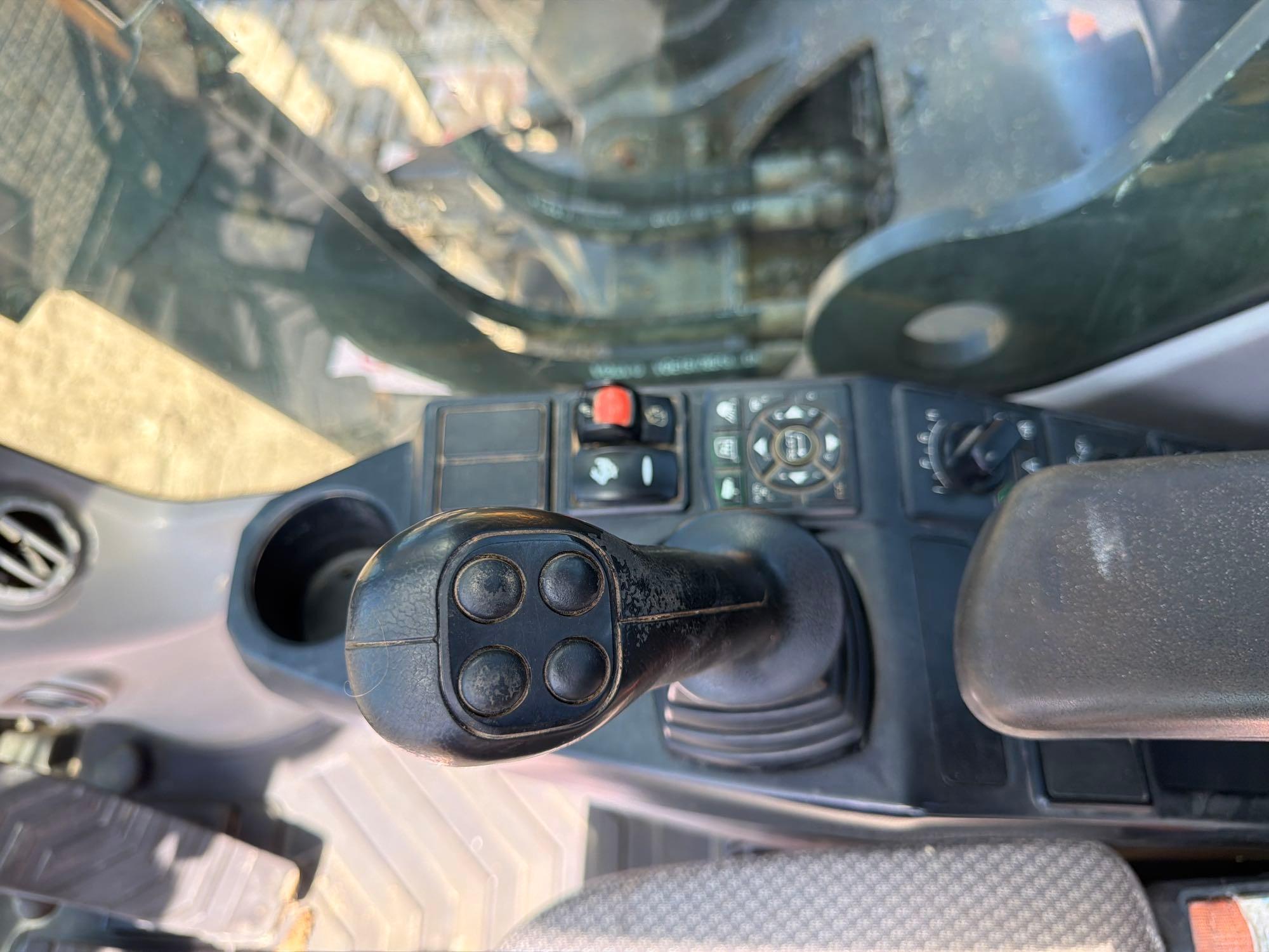2018 Volvo EC300