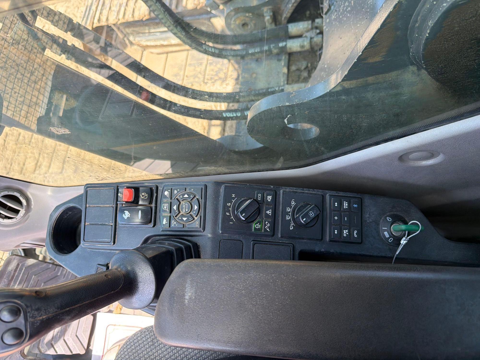 2018 Volvo EC300