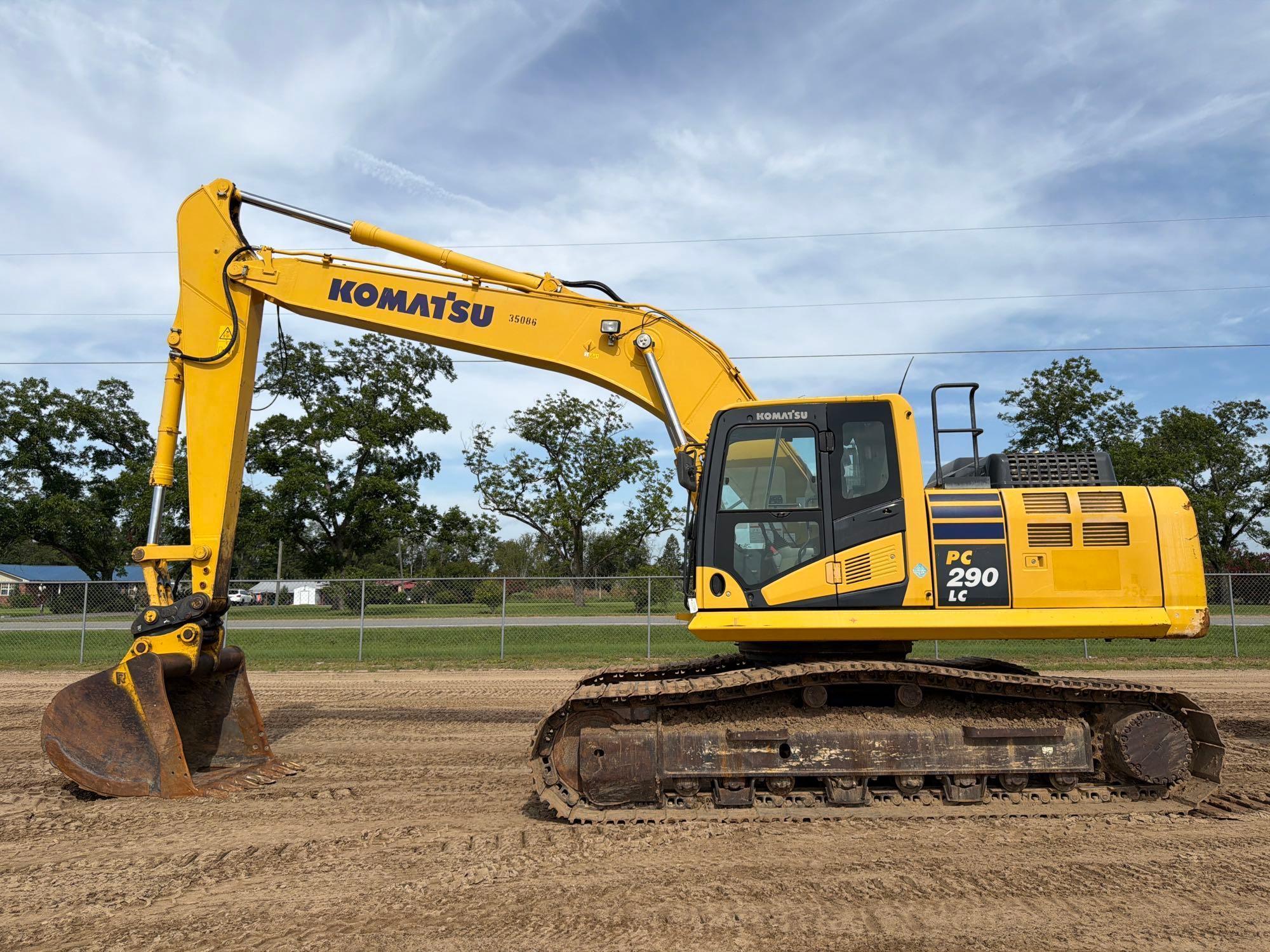 2019 Komatsu PC290LC-10