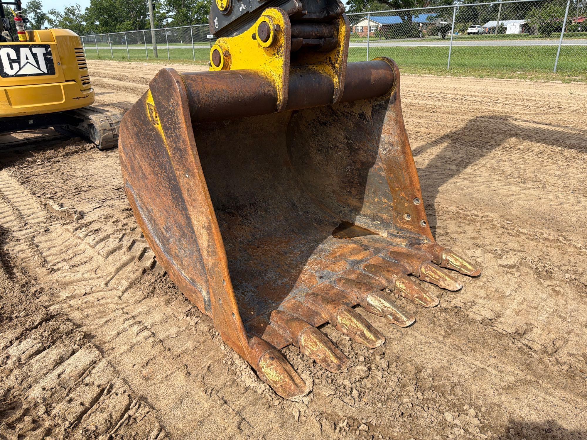 2019 Komatsu PC290LC-10