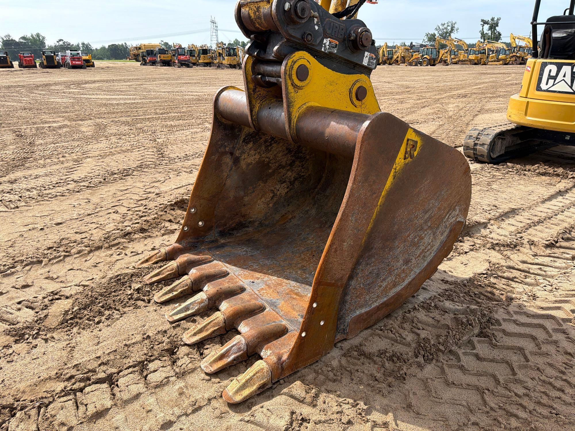 2019 Komatsu PC290LC-10