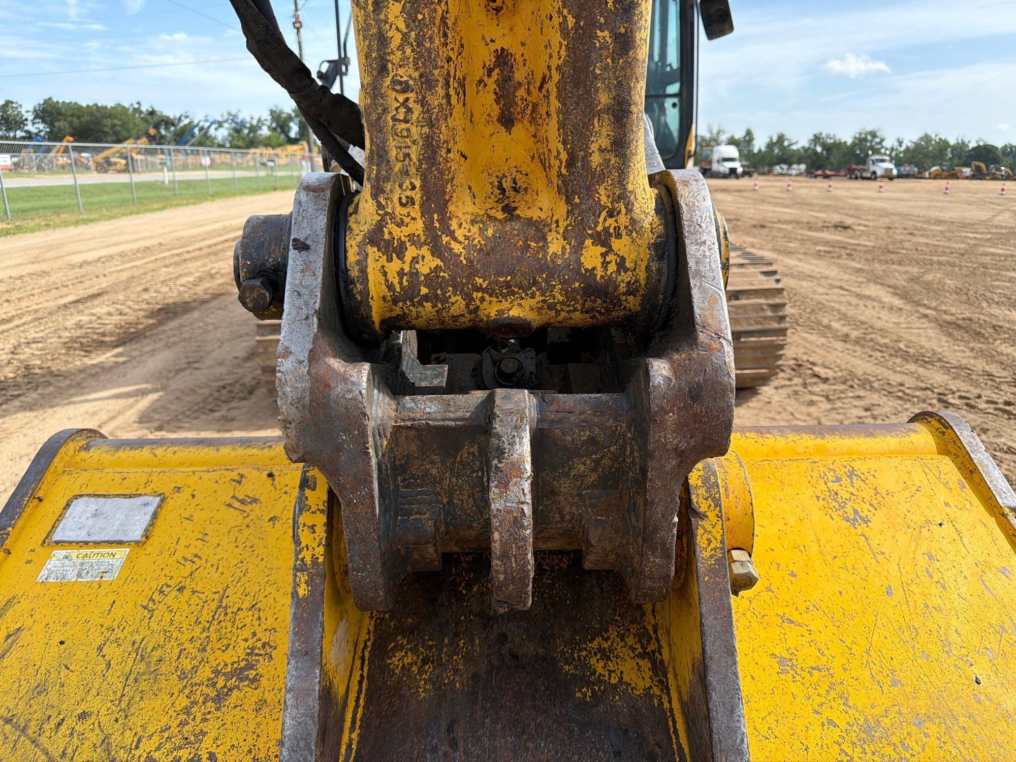 2019 Komatsu PC290LC-10