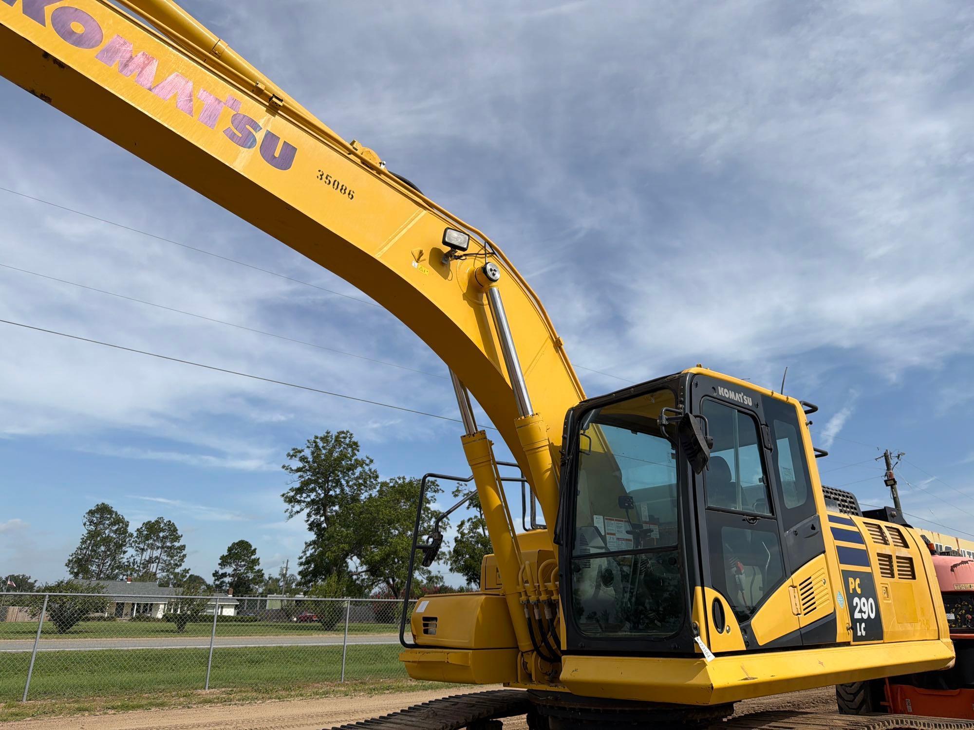 2019 Komatsu PC290LC-10