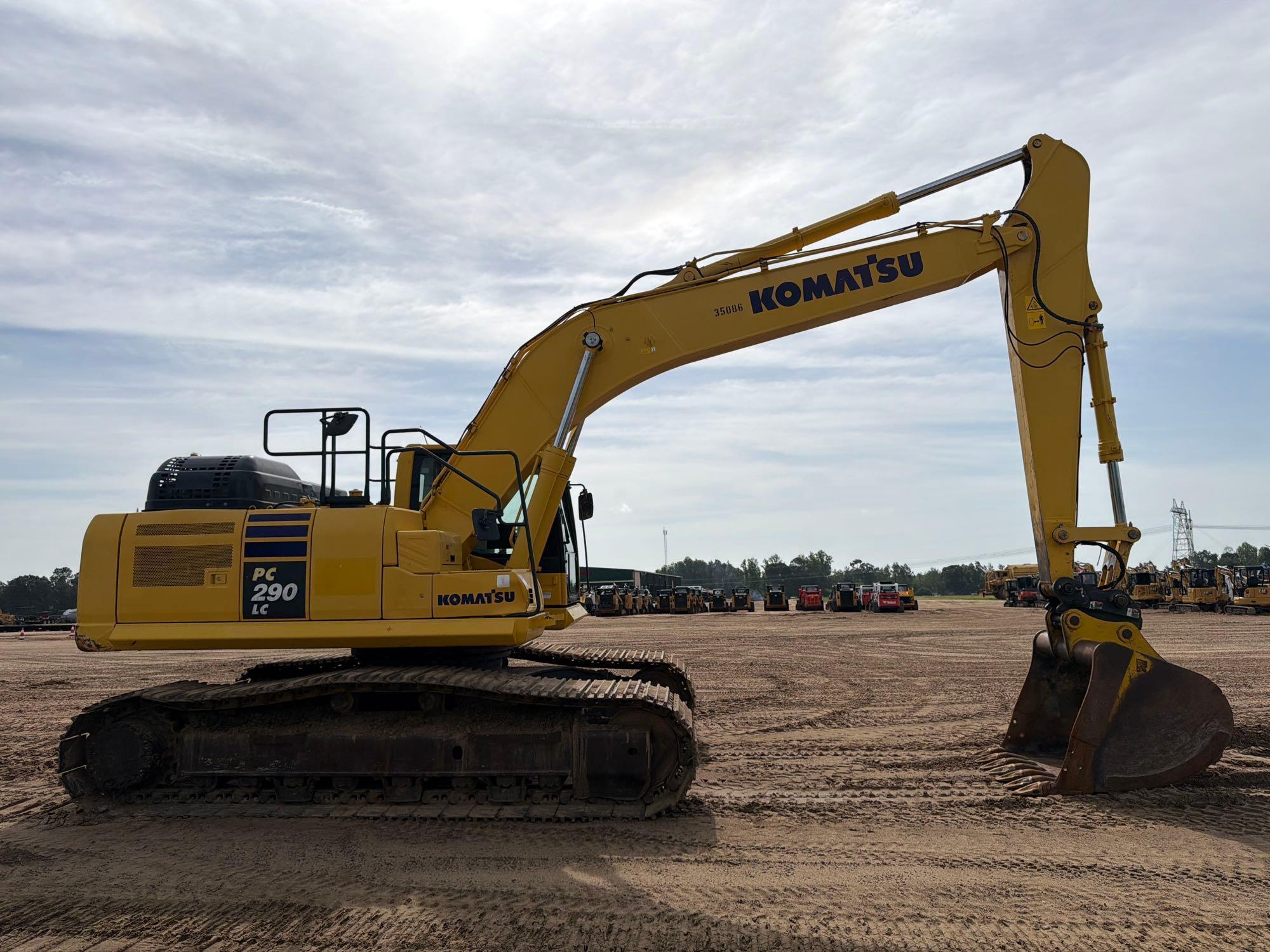 2019 Komatsu PC290LC-10