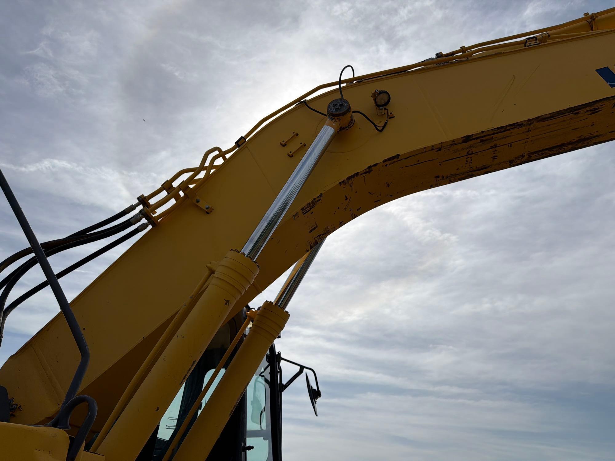 2007 Komatsu PC228USLC-3E0